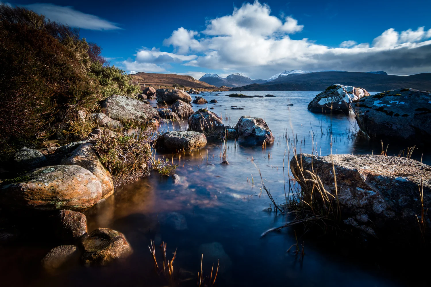 Loch Òsgaig looking towards Sgòrr Tuath, Sgòrr Deas and Beinn Nan Caorach.