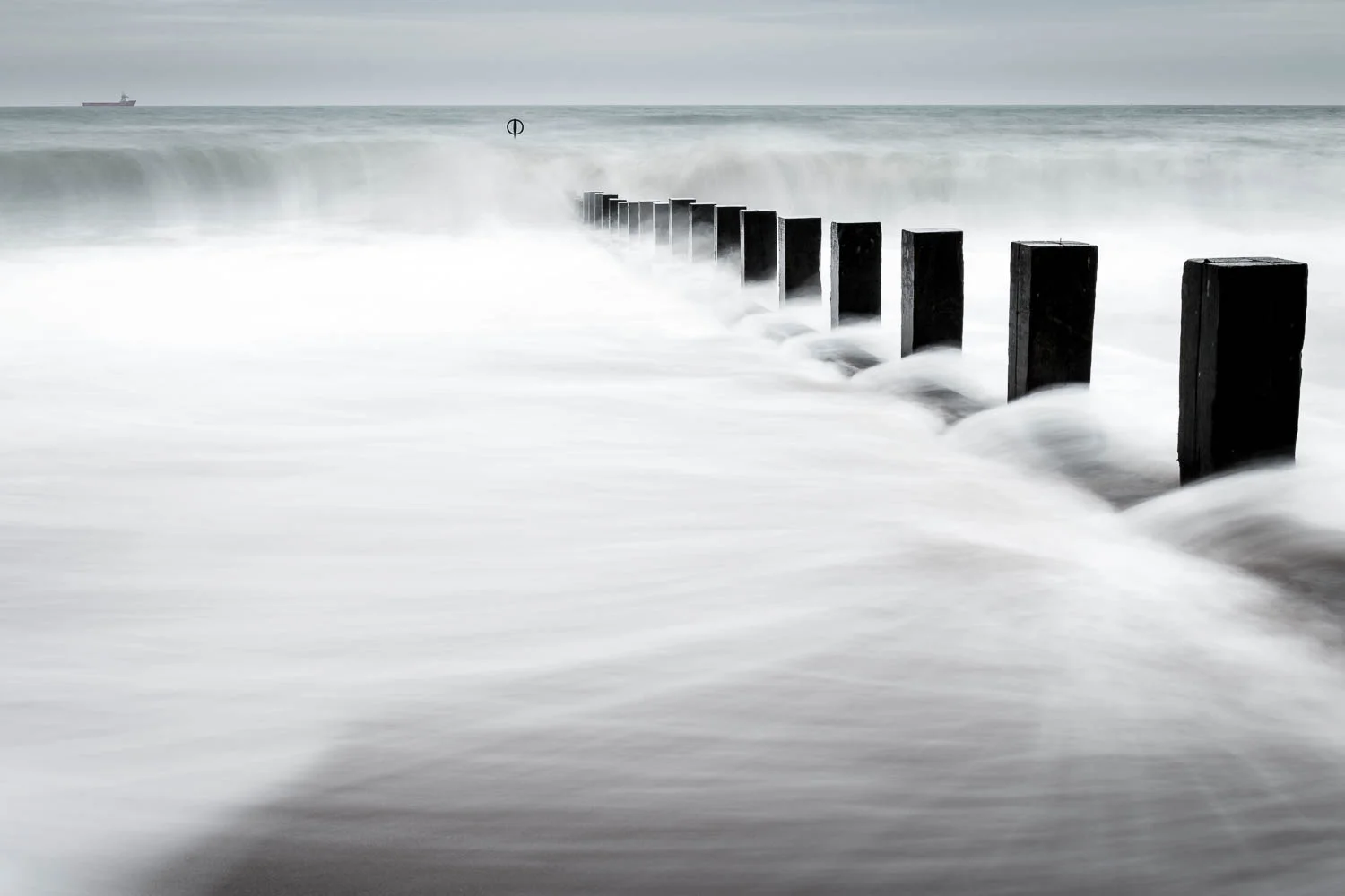 Similar composition but this time a 3 second exposure taken at the same location.