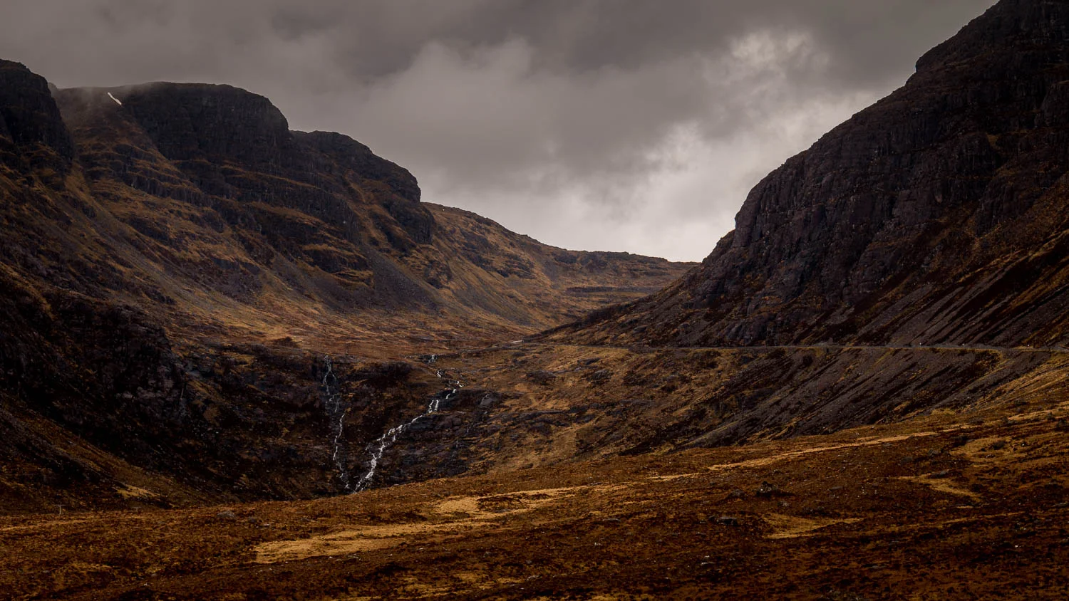 The Bealach under a threatening sky.