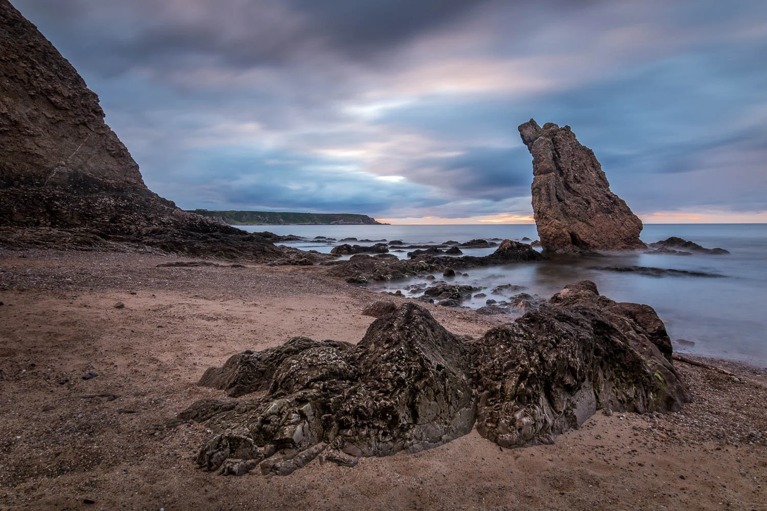 Cullen Beach and the '3 Kings' rock stacks.