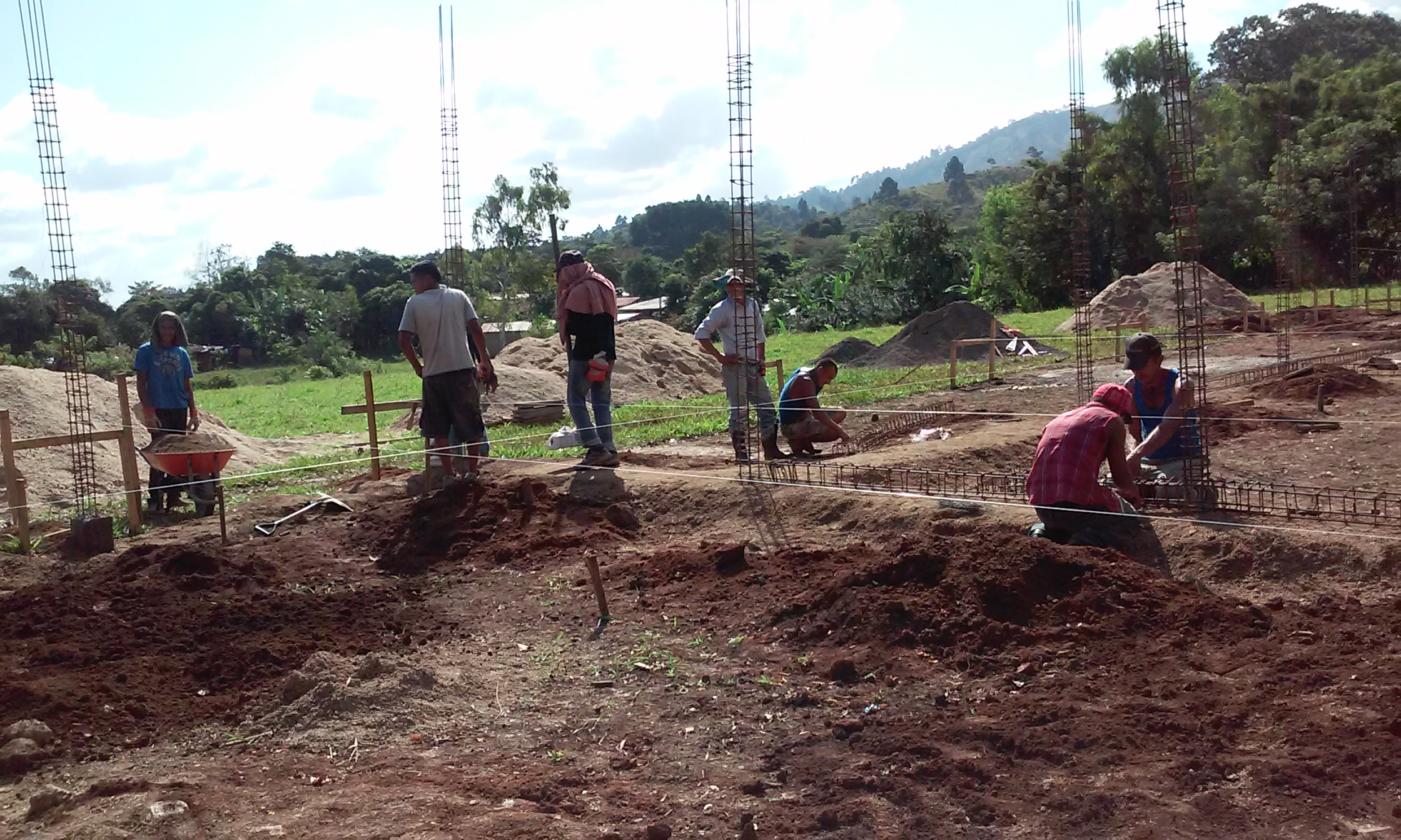 Building new school, Jalapa