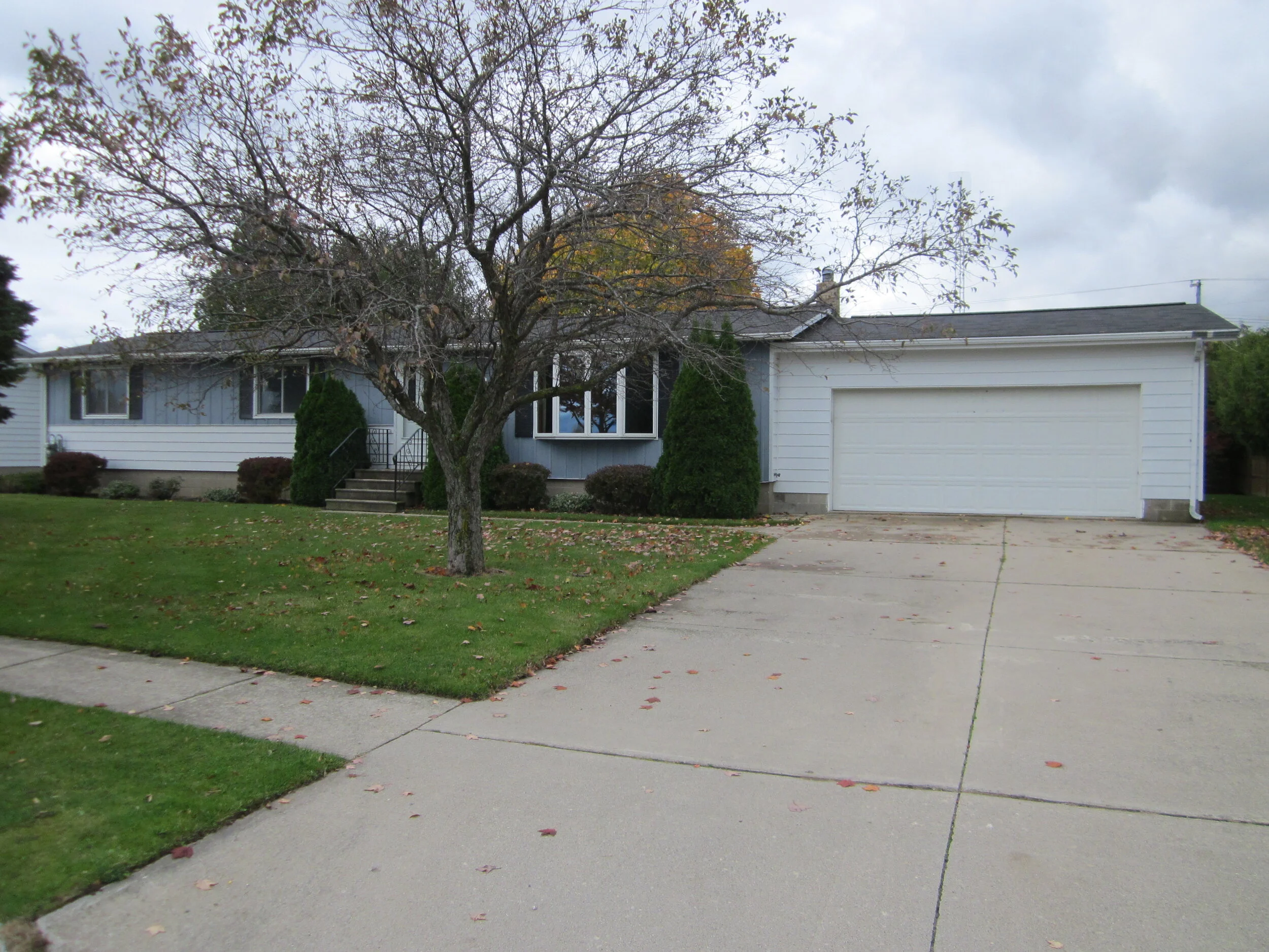 SOLD!!!   GREAT Location!