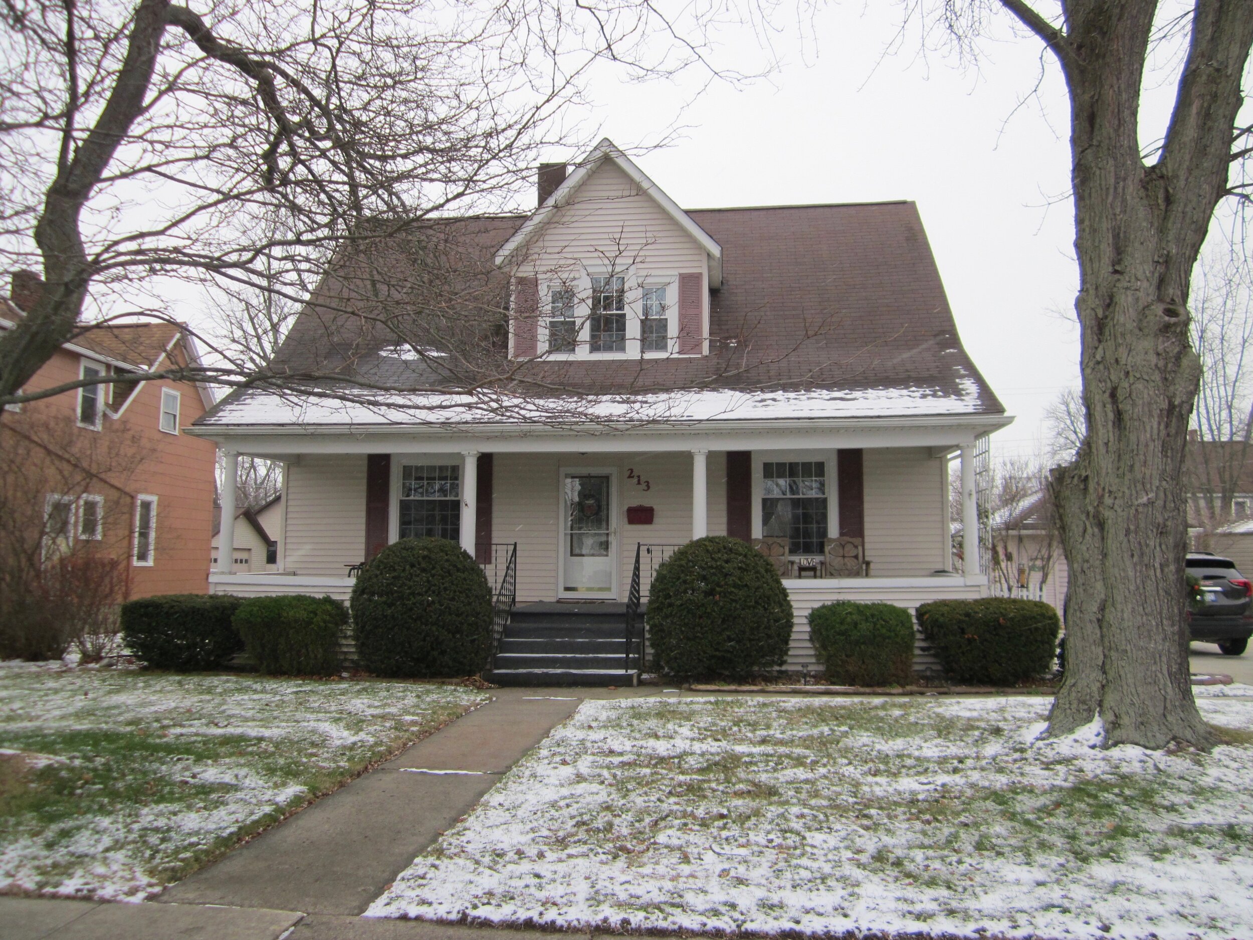 SOLD!!!   Wonderful home, great location!