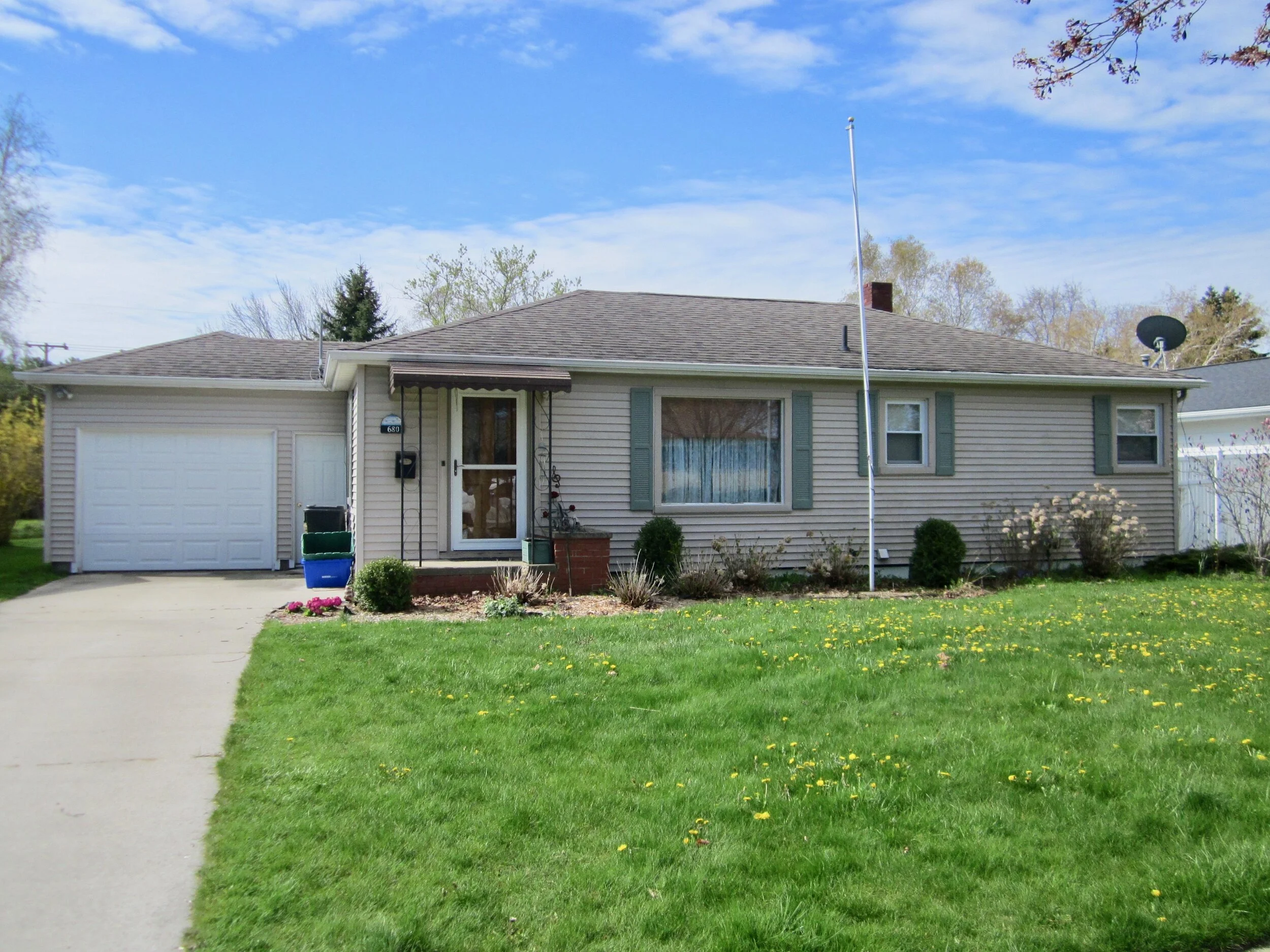 SOLD!!!  Great Neighborhood!