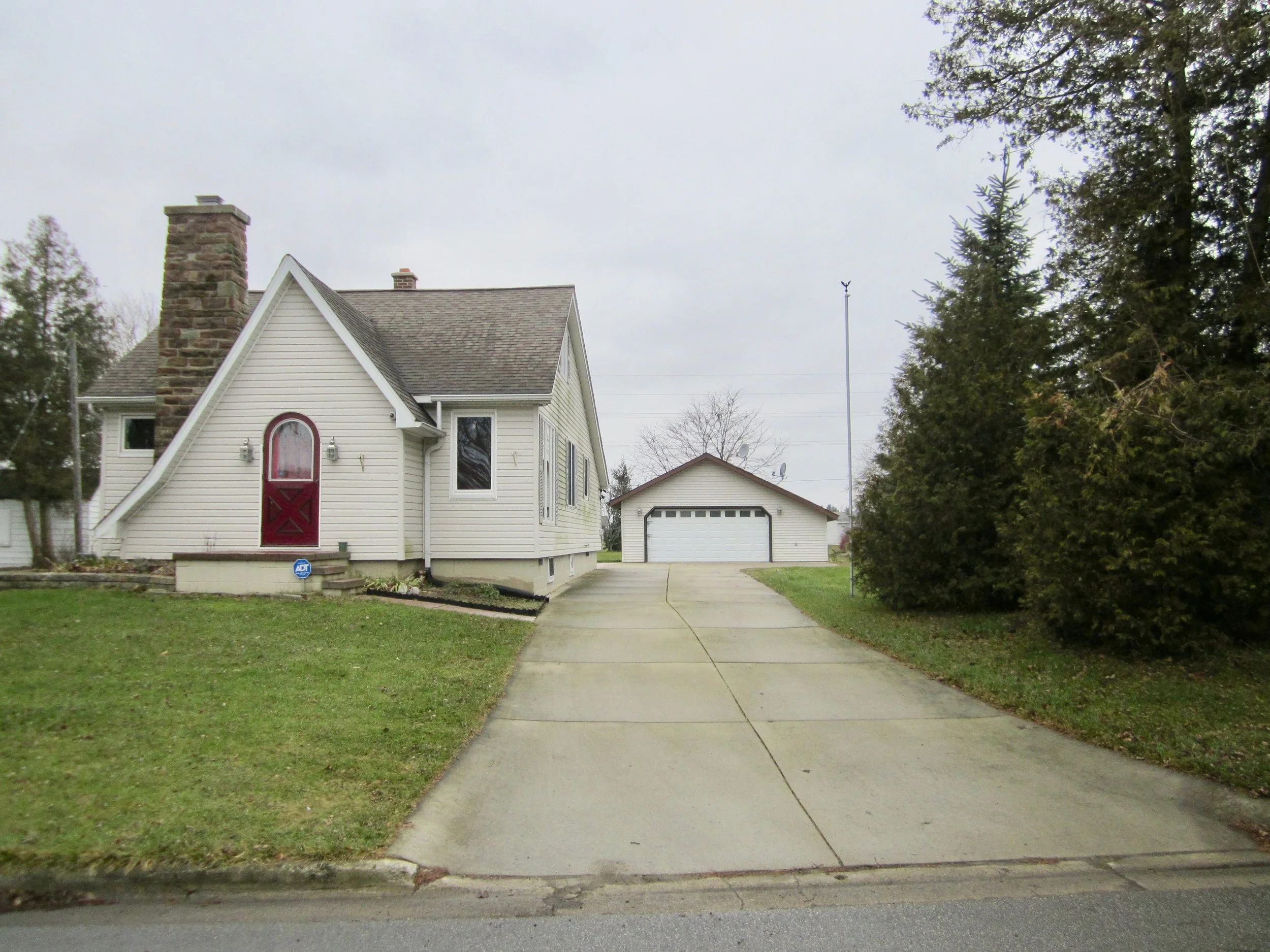 SOLD!!!  2 Bedroom, 1.5 Bath located on a 1 acre lot