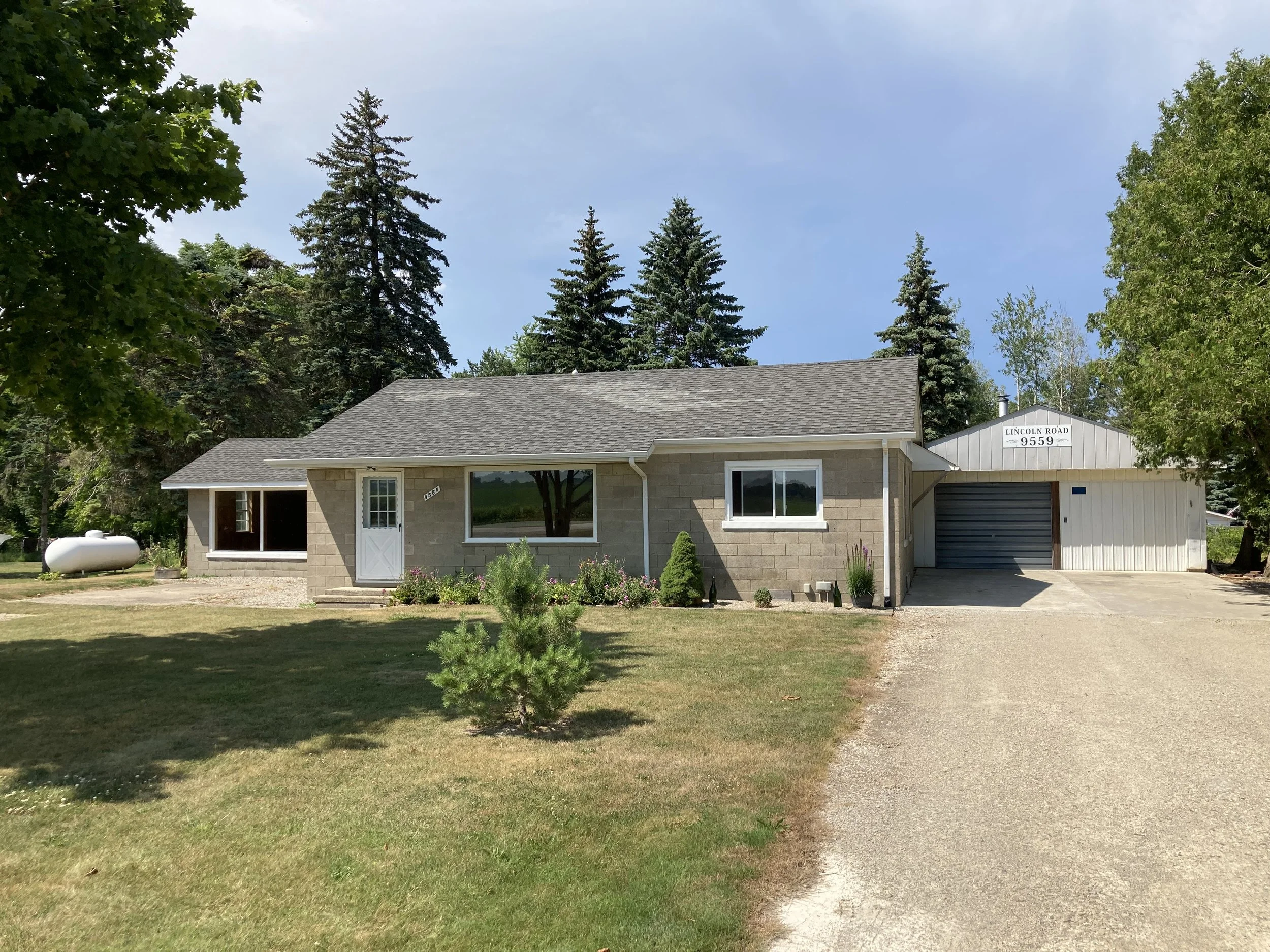 SOLD!!!   Country Living!