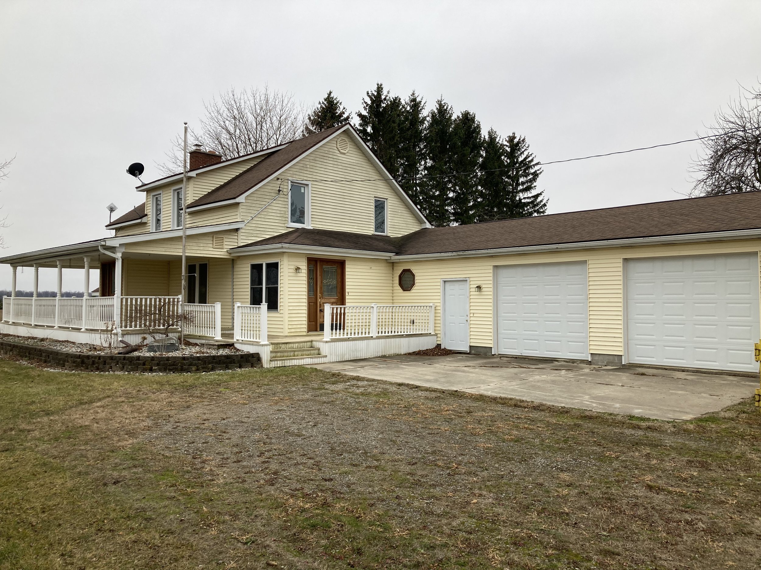 SOLD!!!   Country Living!