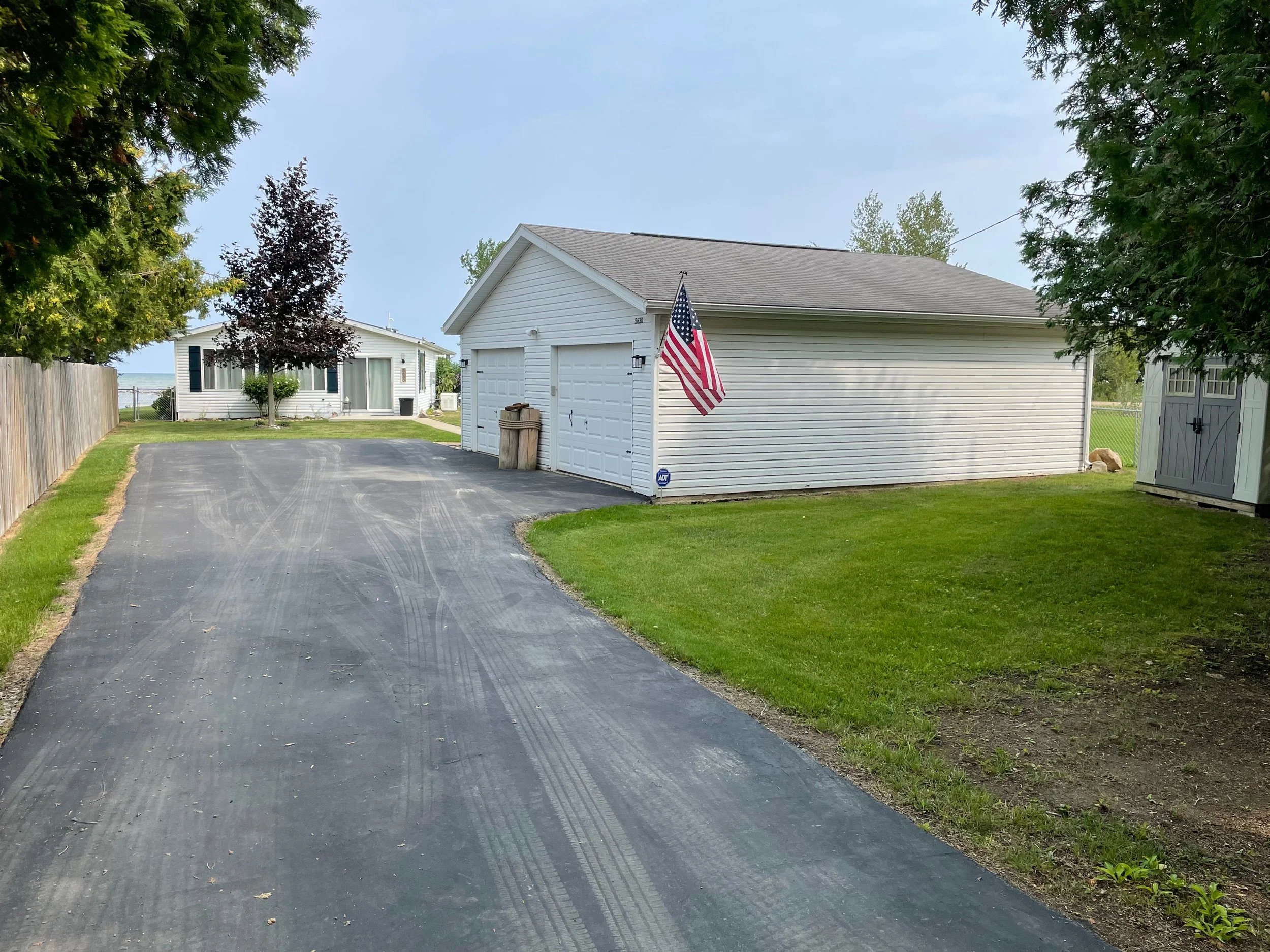 SOLD!!!   Absolutely Gorgeous Lakeviews!