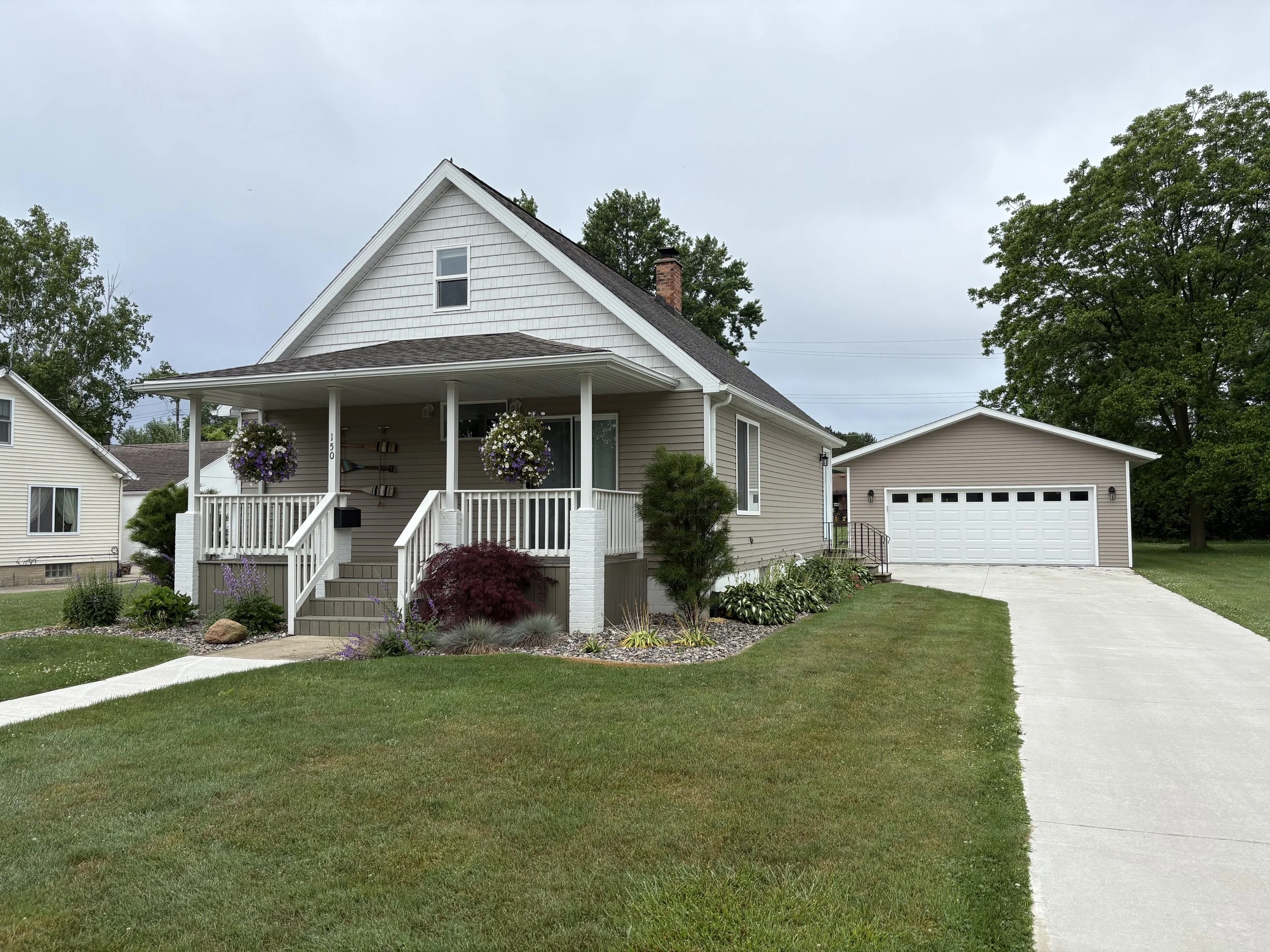 SOLD!!!  Charming and move-in ready!