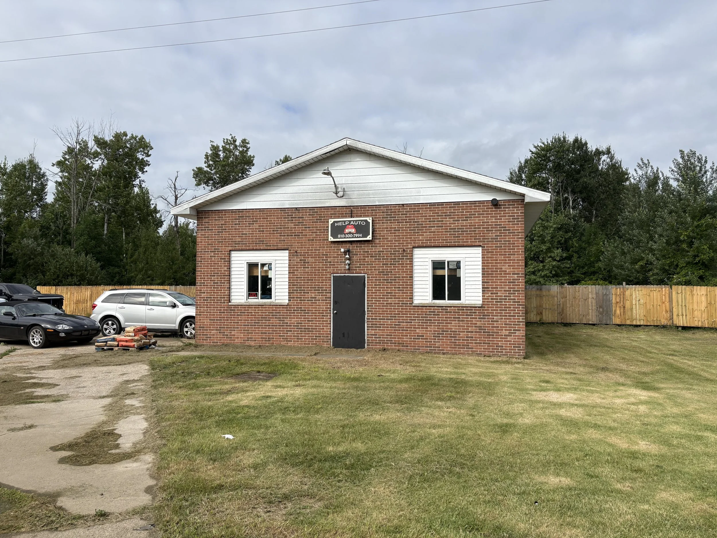 Commercial~Auto Shop/Storage Facility