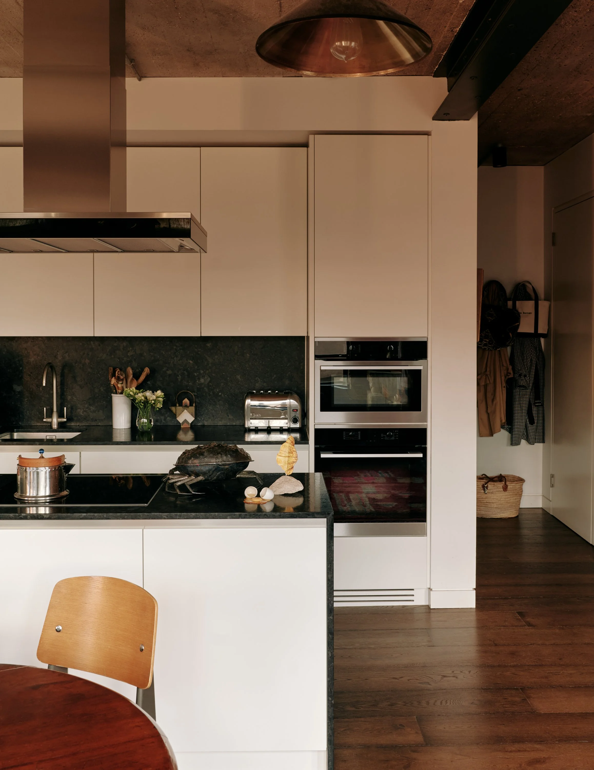 240322-H&G-Joyce-Sitterly-007-Kitchen-001-Web.jpg