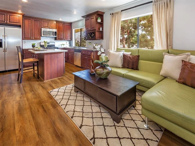 008_Family Room to Kitchen.jpg