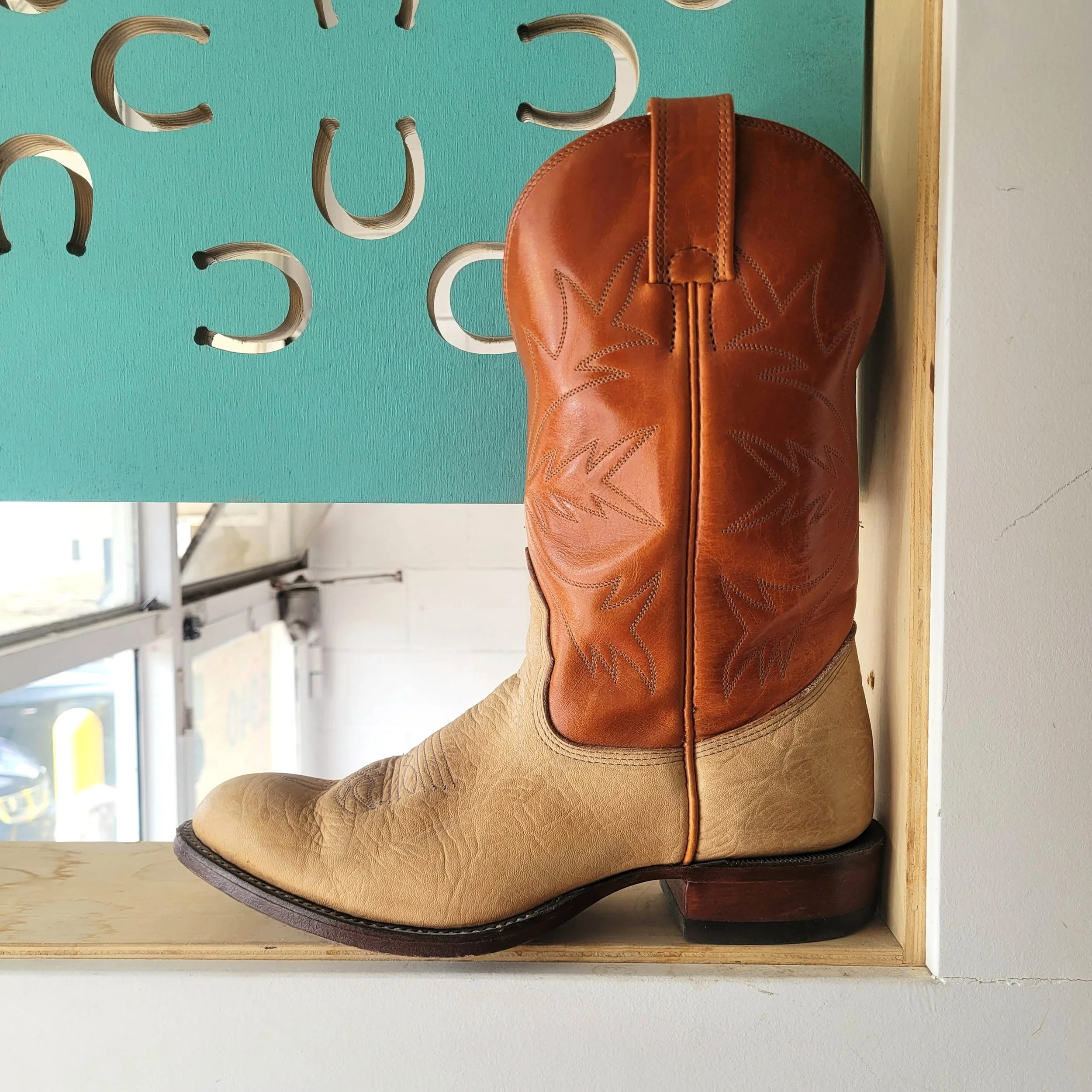 2 Tone Cowboy Boots, Size 10