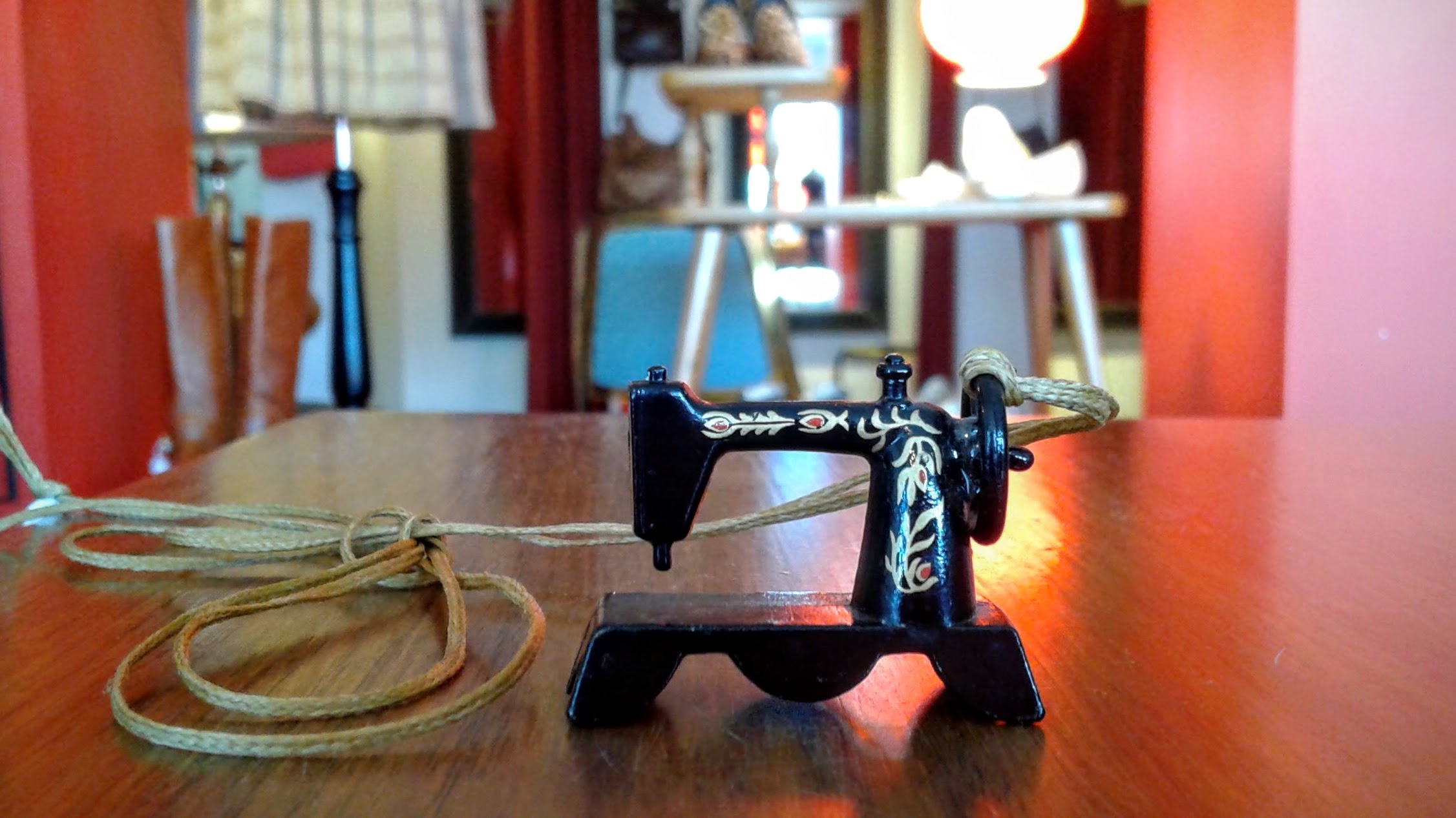 Miniature sewing machine