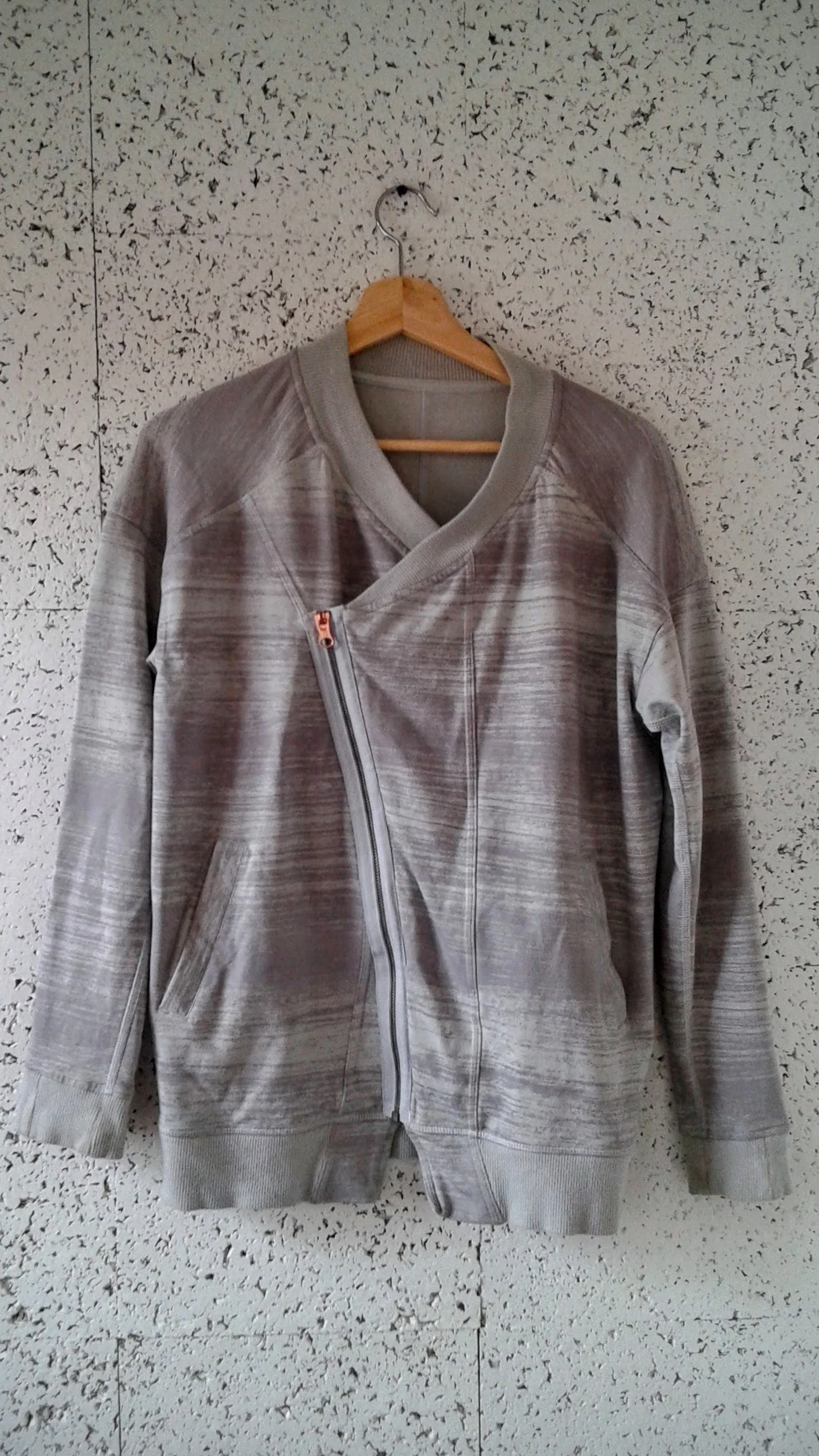 Lululemon; Size L, $36