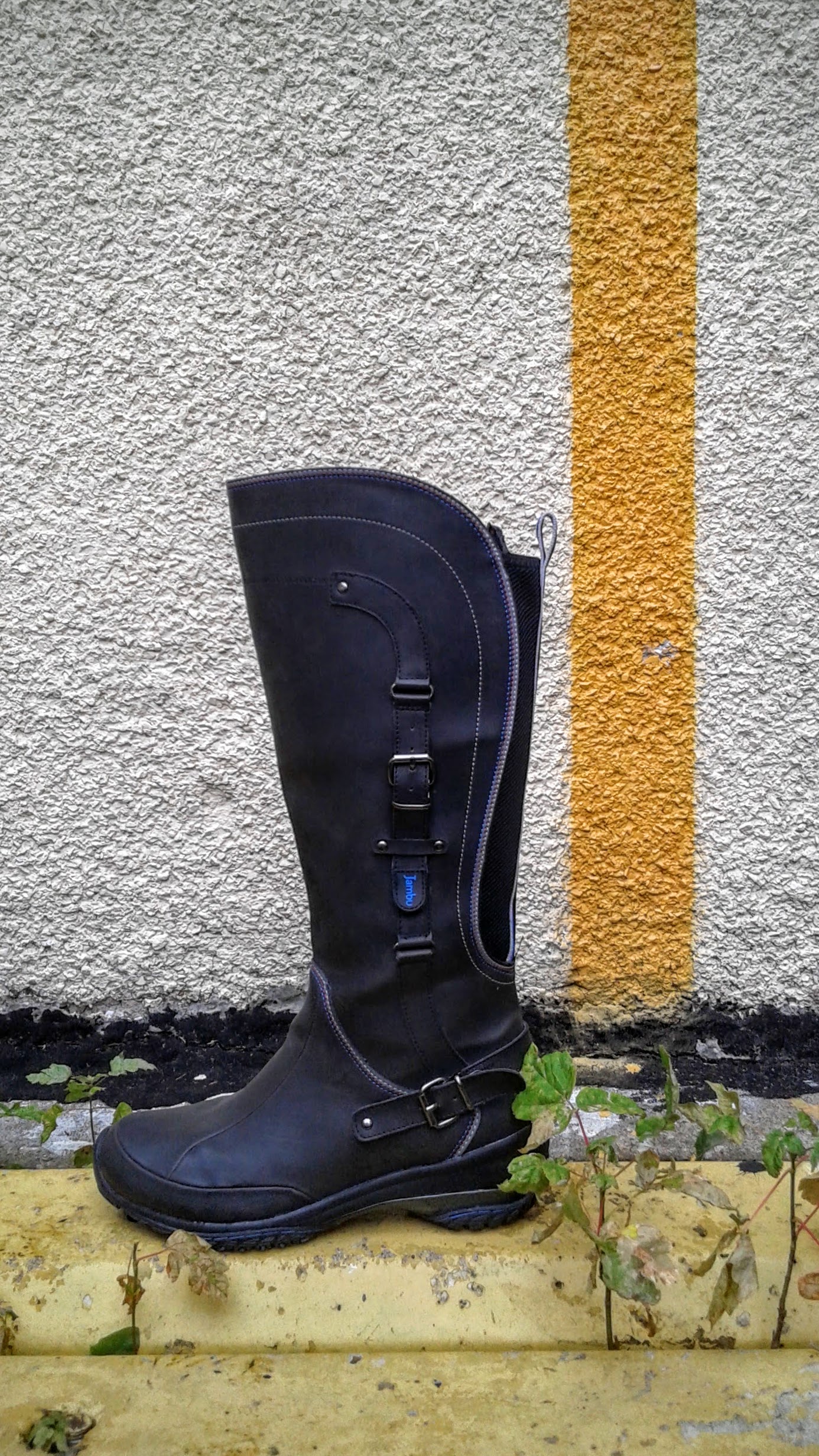 Jambu boots; S8.5, $42