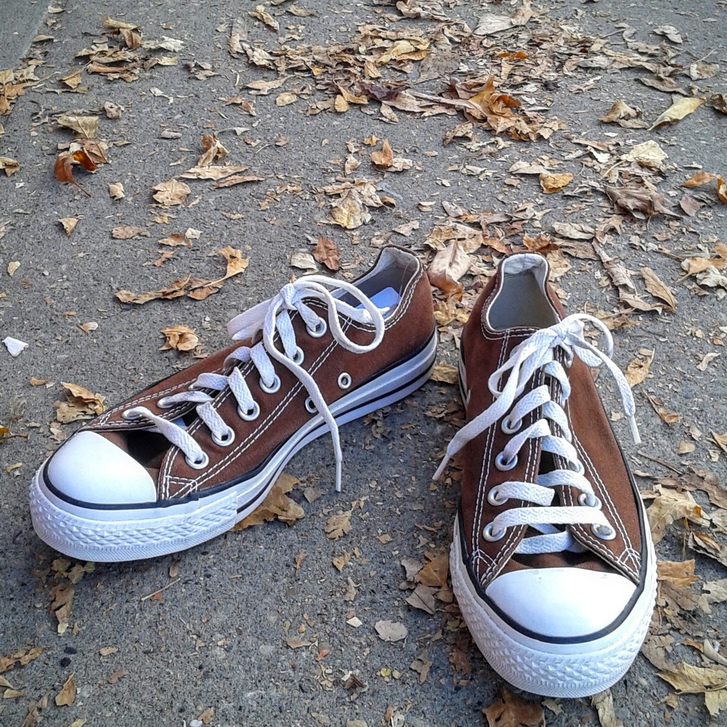 Converse low-cut; S7, $30
