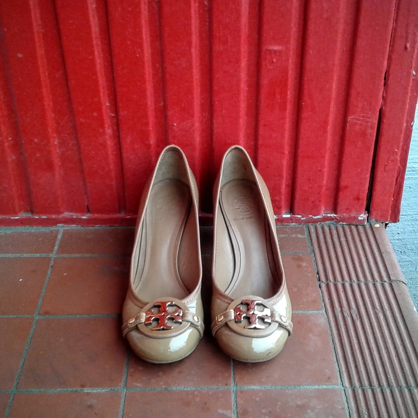 Tory Burch shoes; S7.5, $75