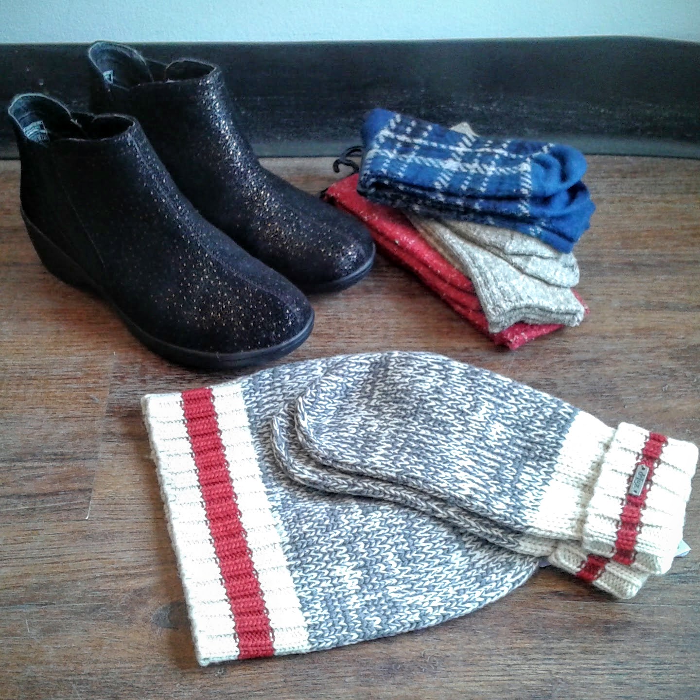 Skecher boots S8, $46; Hue socks, $14-$16; DeLux merino wool mittens, $24; DeLux merino wool t uque, $28