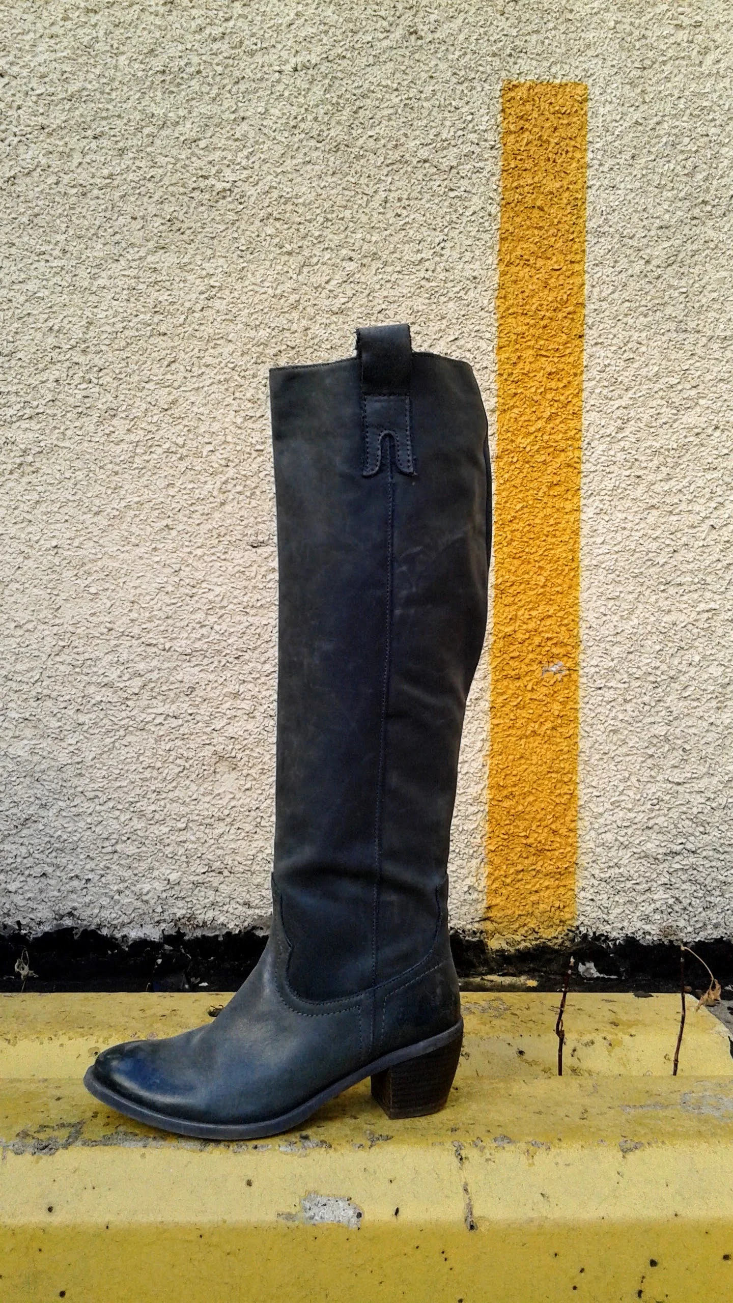 Grey boots; S7, $68