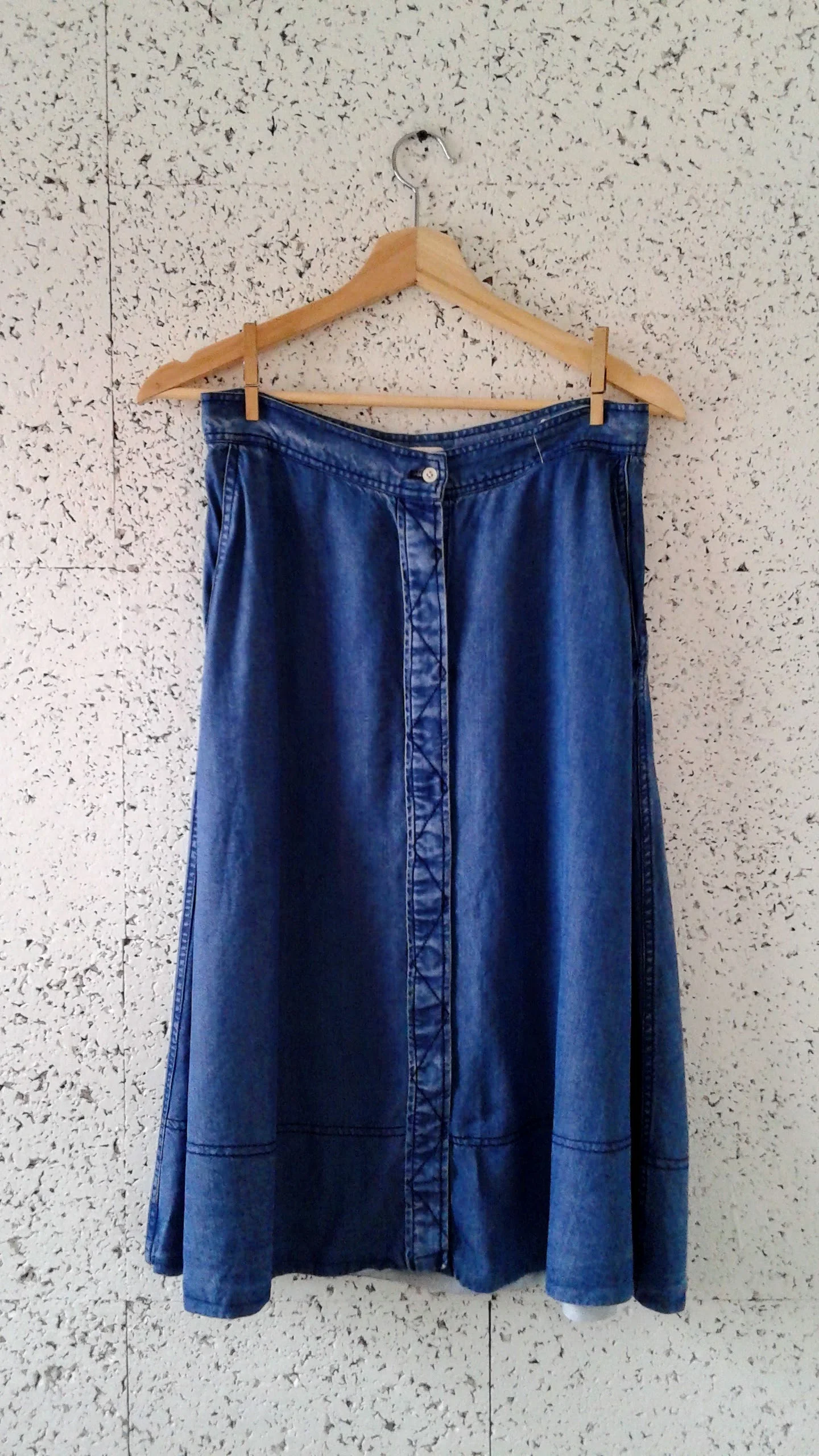 Wilfred skirt; Size 6, $28