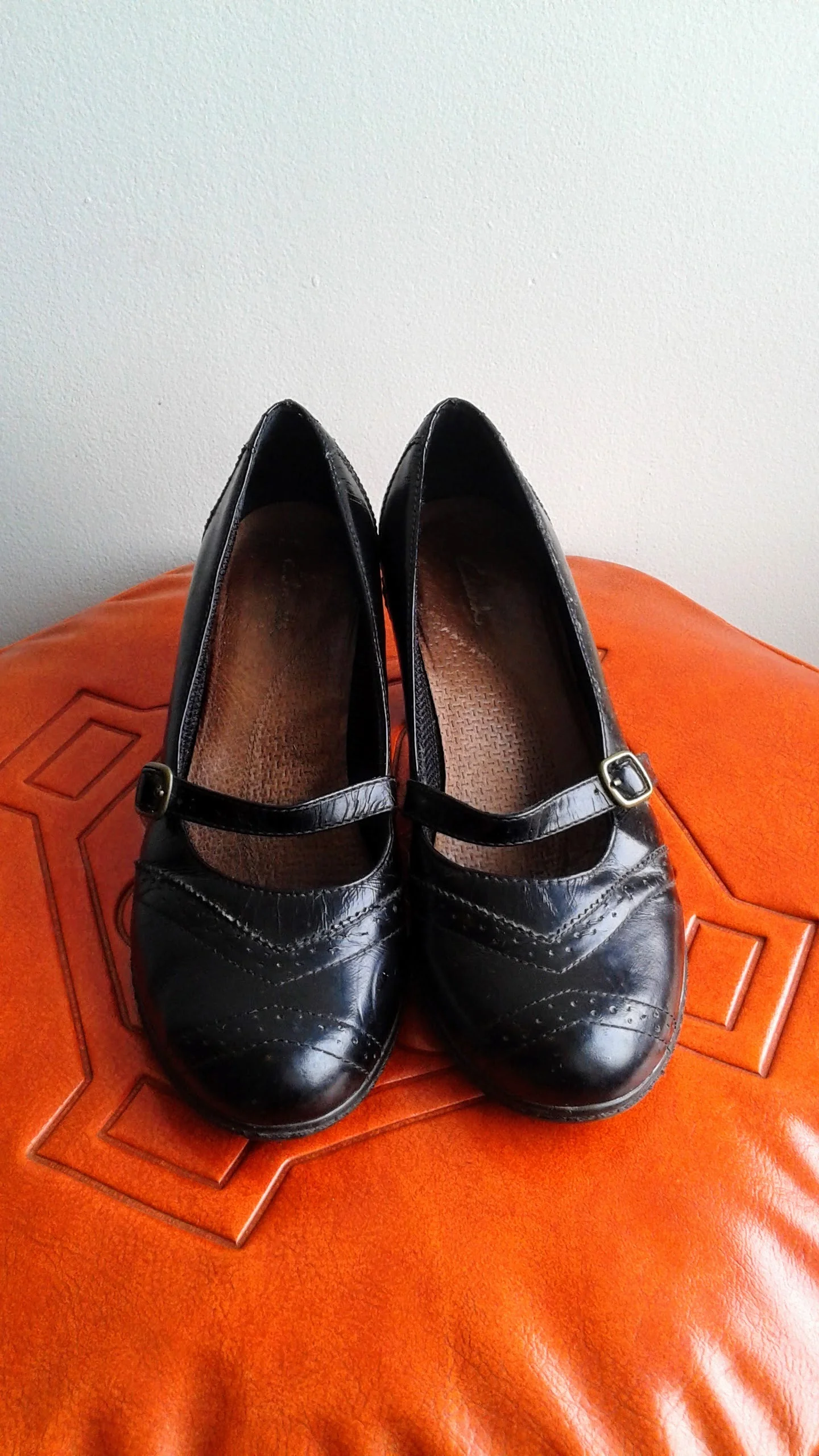 Clarks; S7.5, $26