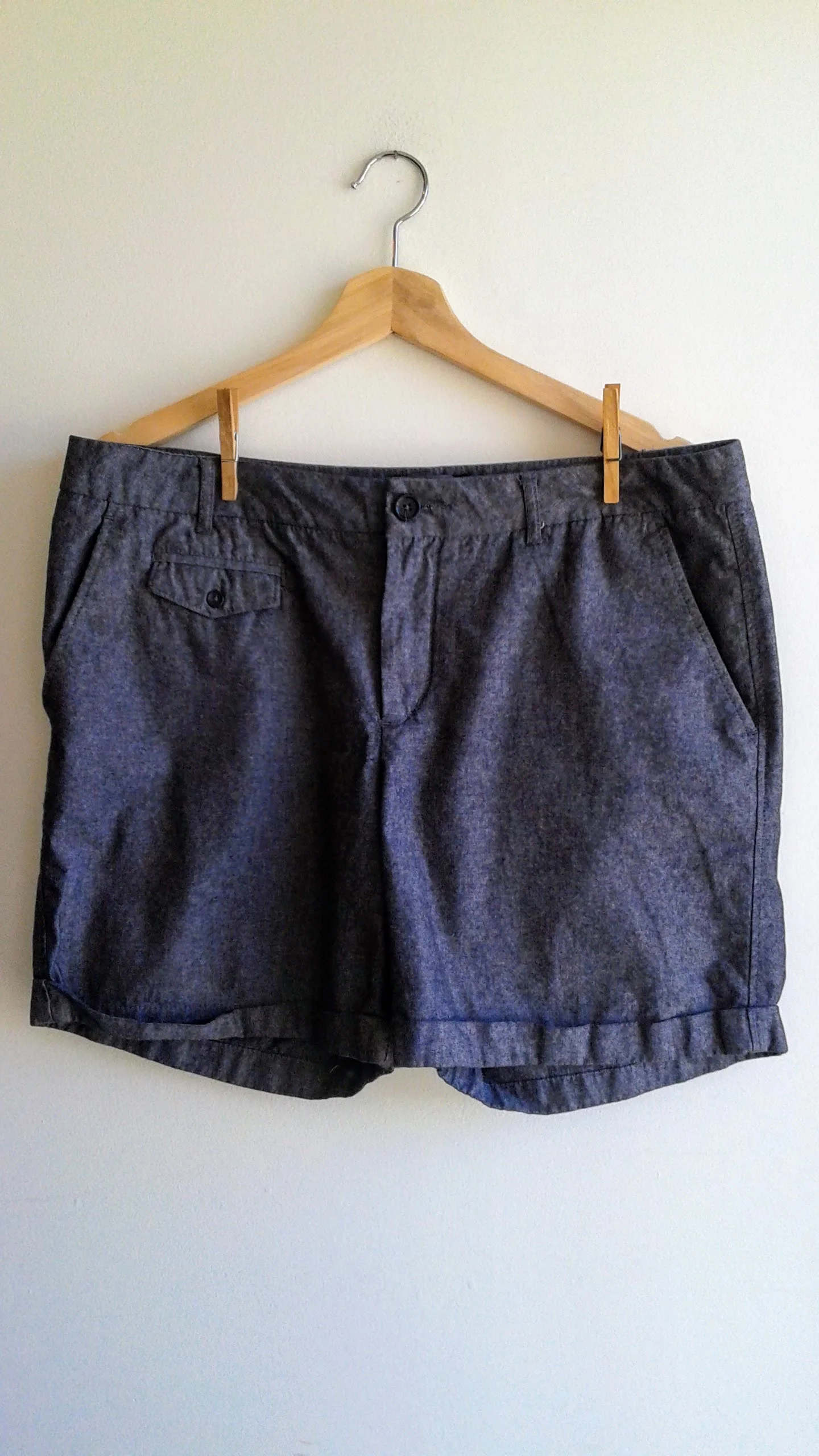 Nicole Miller shorts; S10, $18