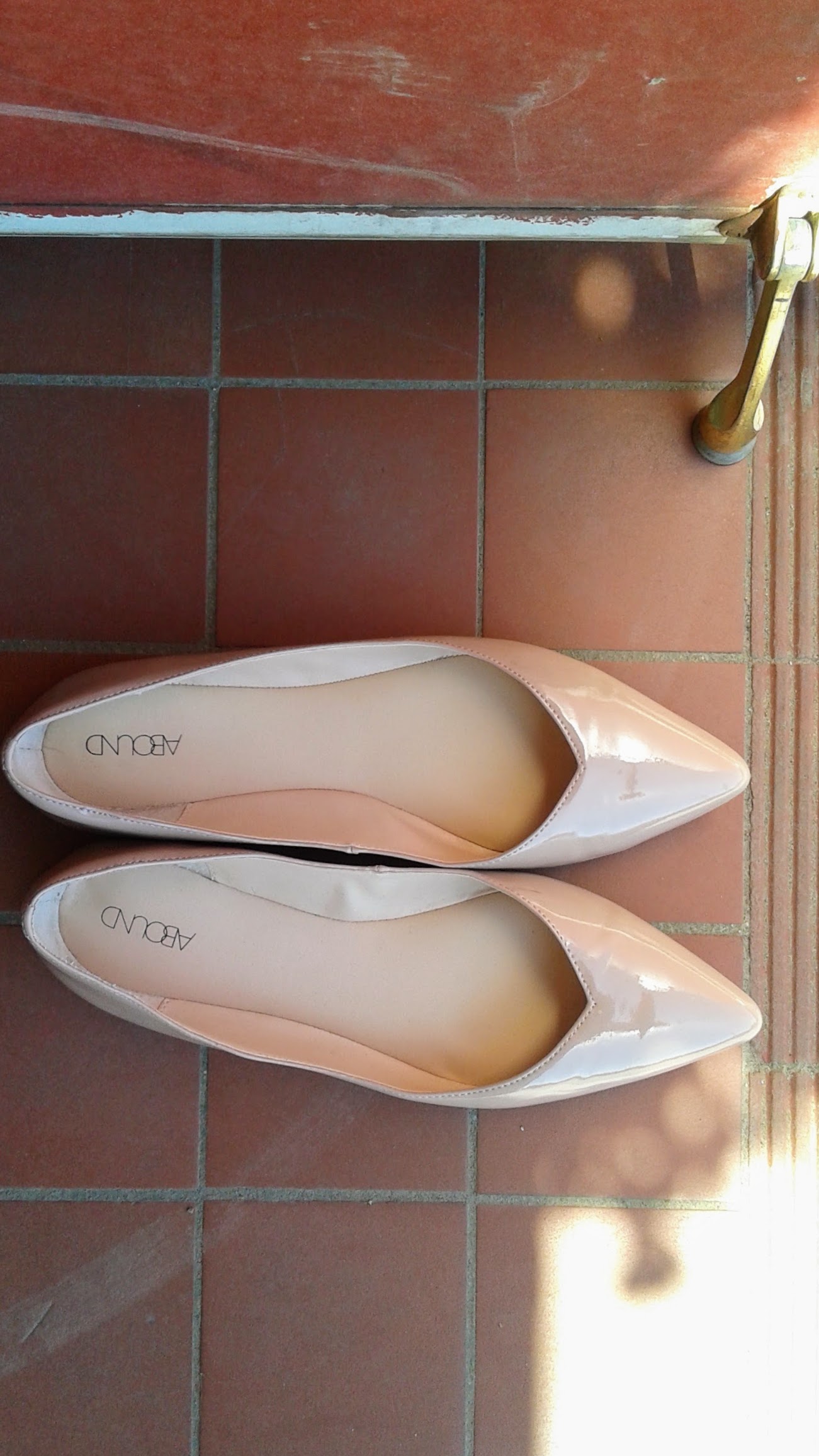 Abound shoes; S7, $18