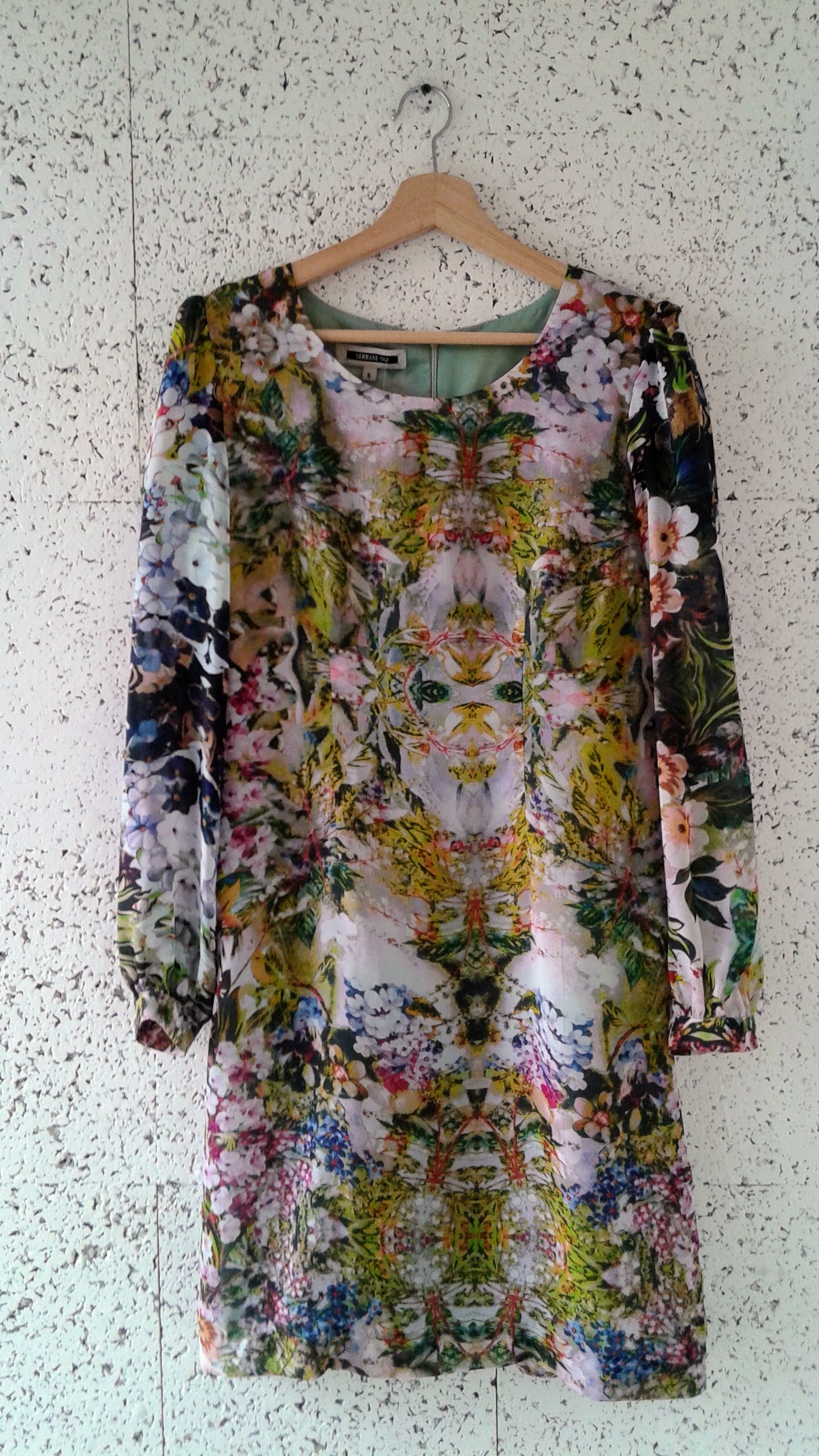 Serrani Italy dress; Size 6, $30