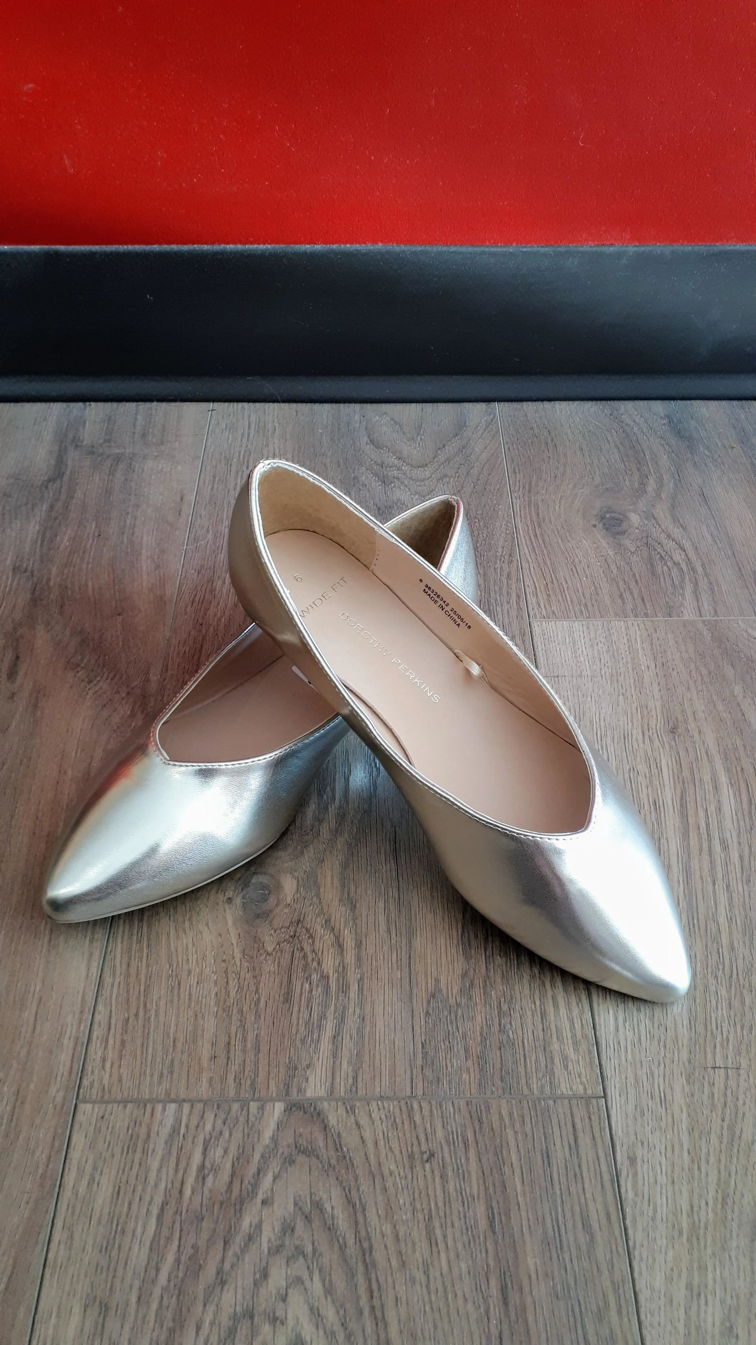 Dorothy Perkins shoes; Size 9, $20