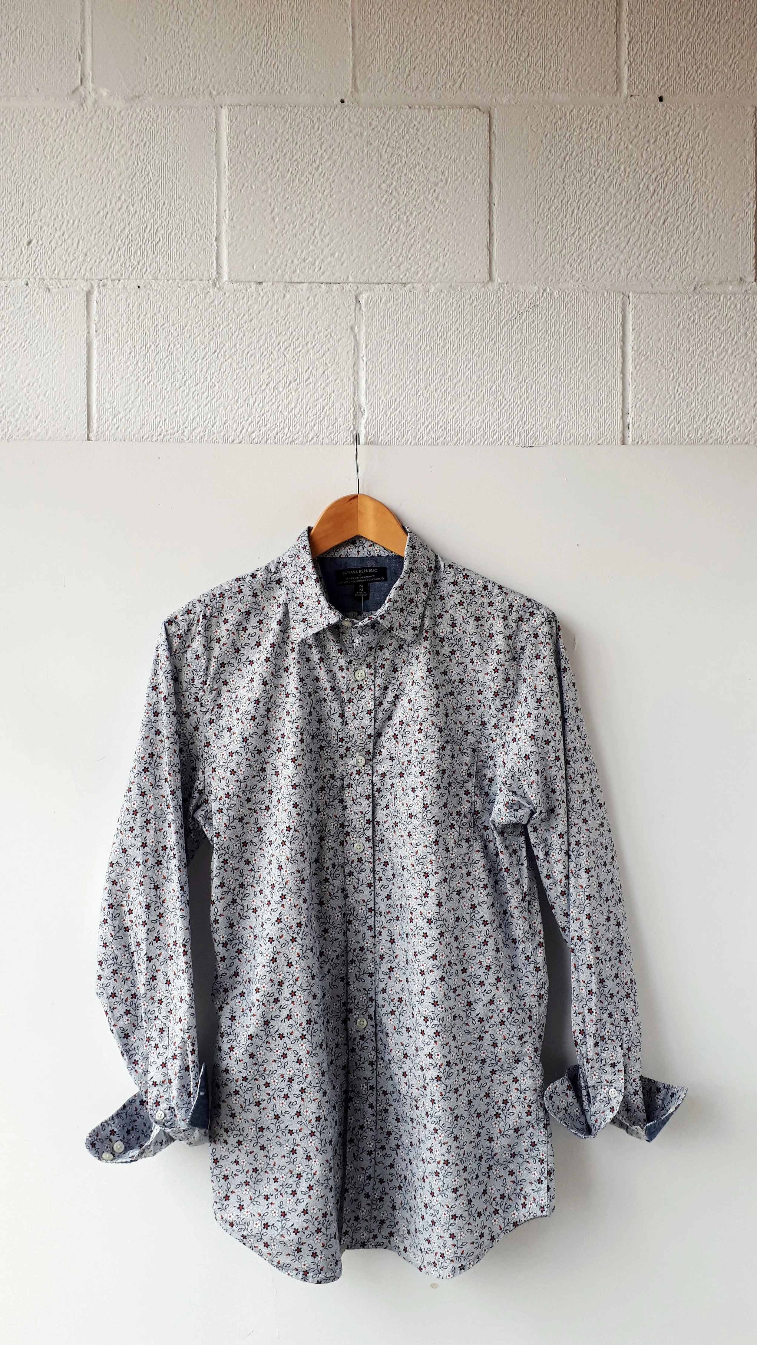 Banana Republic shirt; Men’s size M, $24