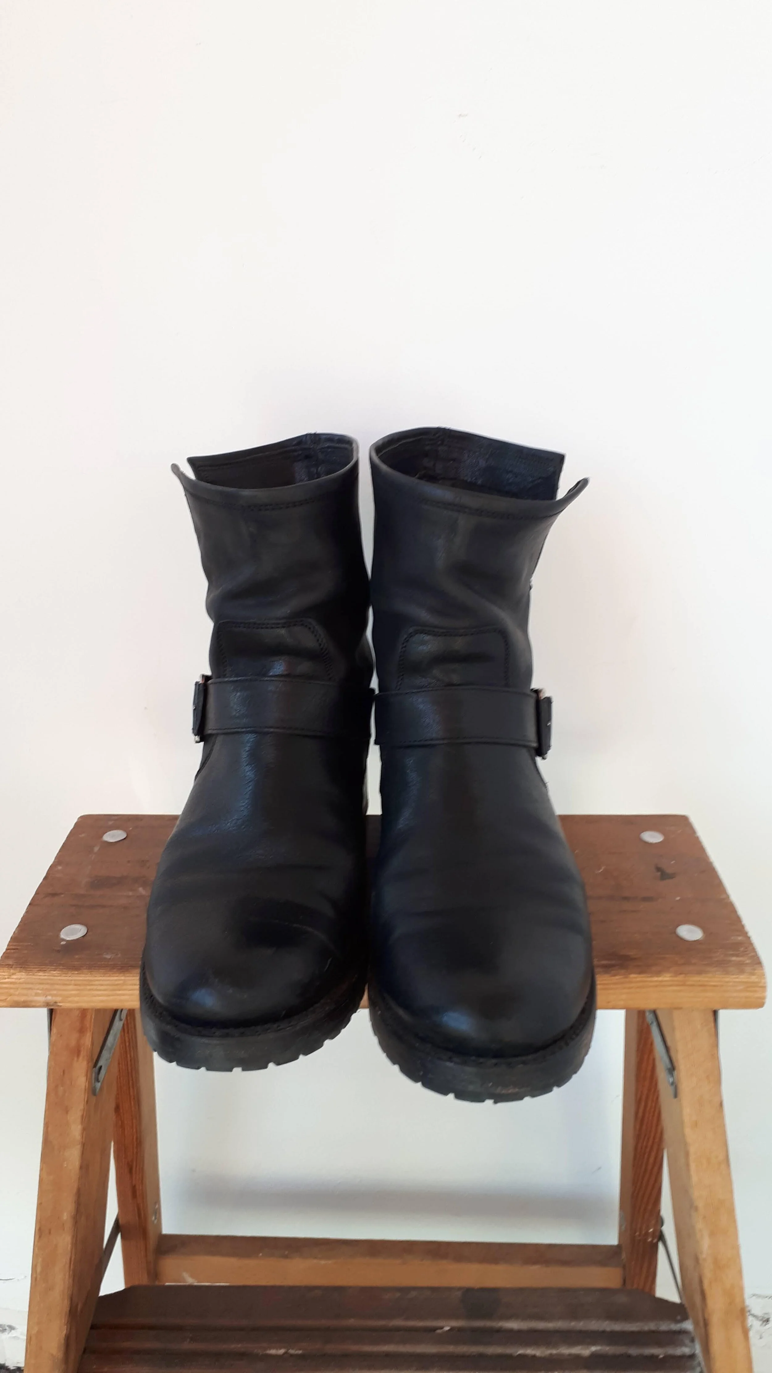frye boots 7.5