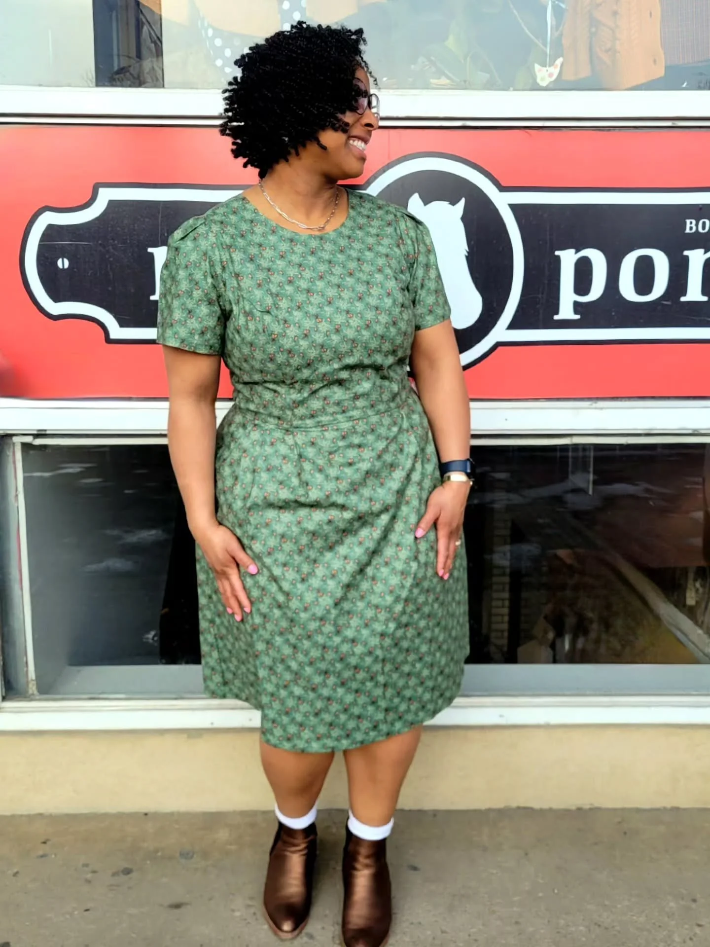 ✨️ Birds of North America Pop-Up Feb. 13 - March 14! ✨️
Friends, heres what I'm thinking: what better way to shake off the fog of January (shudder) than with a Birds of North America Pop-Up at Red Pony! Long-time friends know that this means my very 