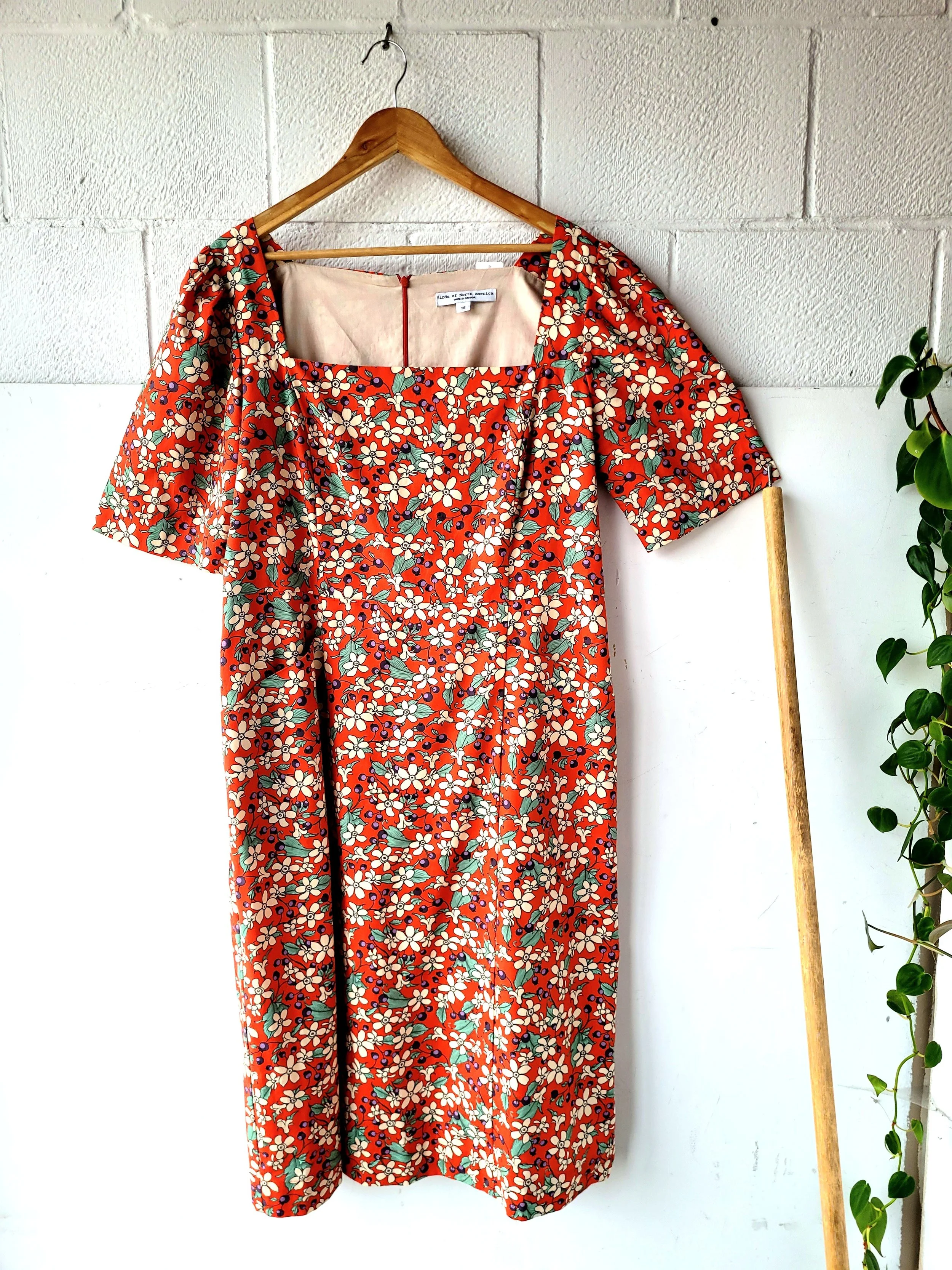 Birds of North America Dress, Size 16