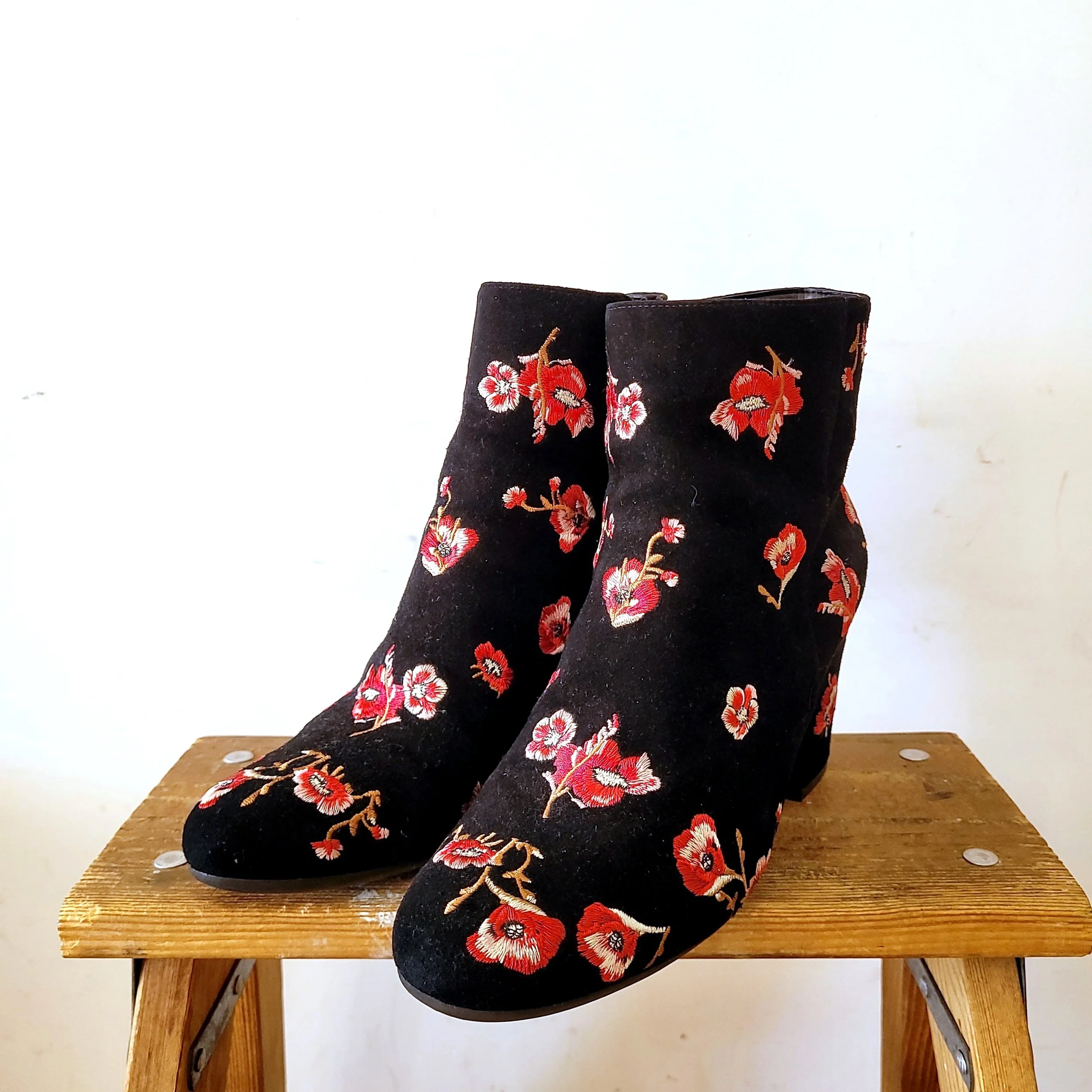 Floral Boots, Size 7