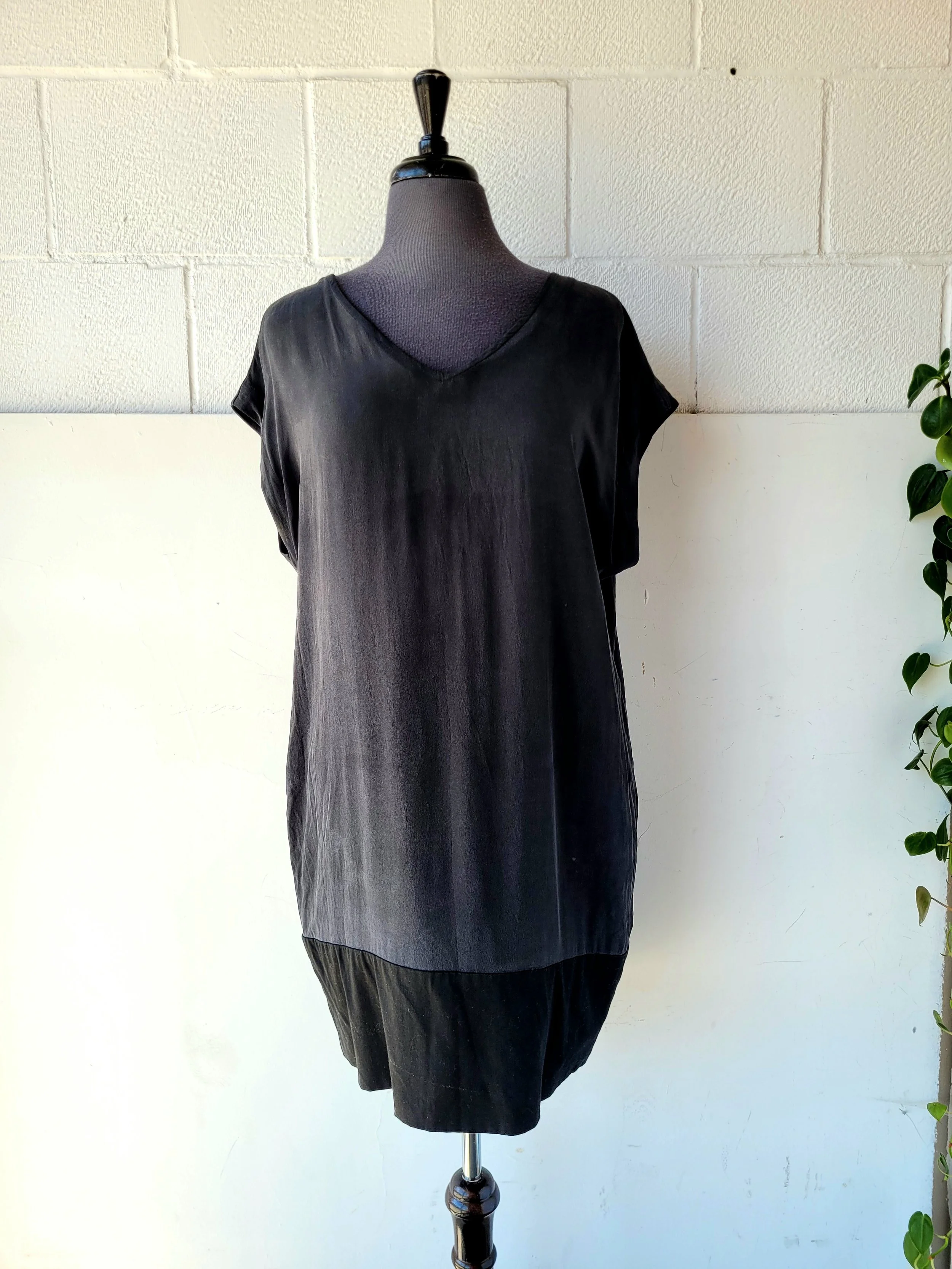 Amanda Moss Silk Dress, Size M