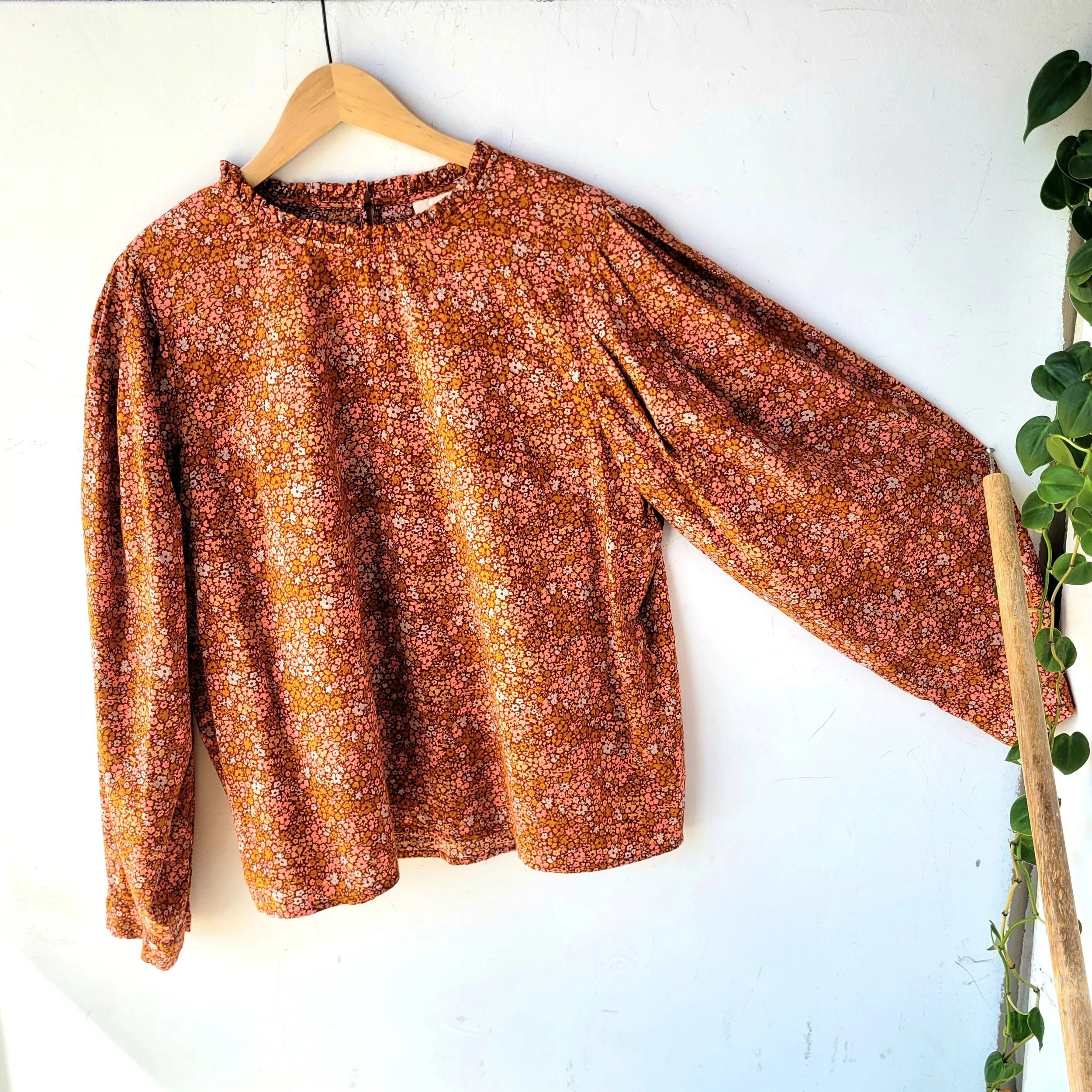Universal Thread Top, Size XXL