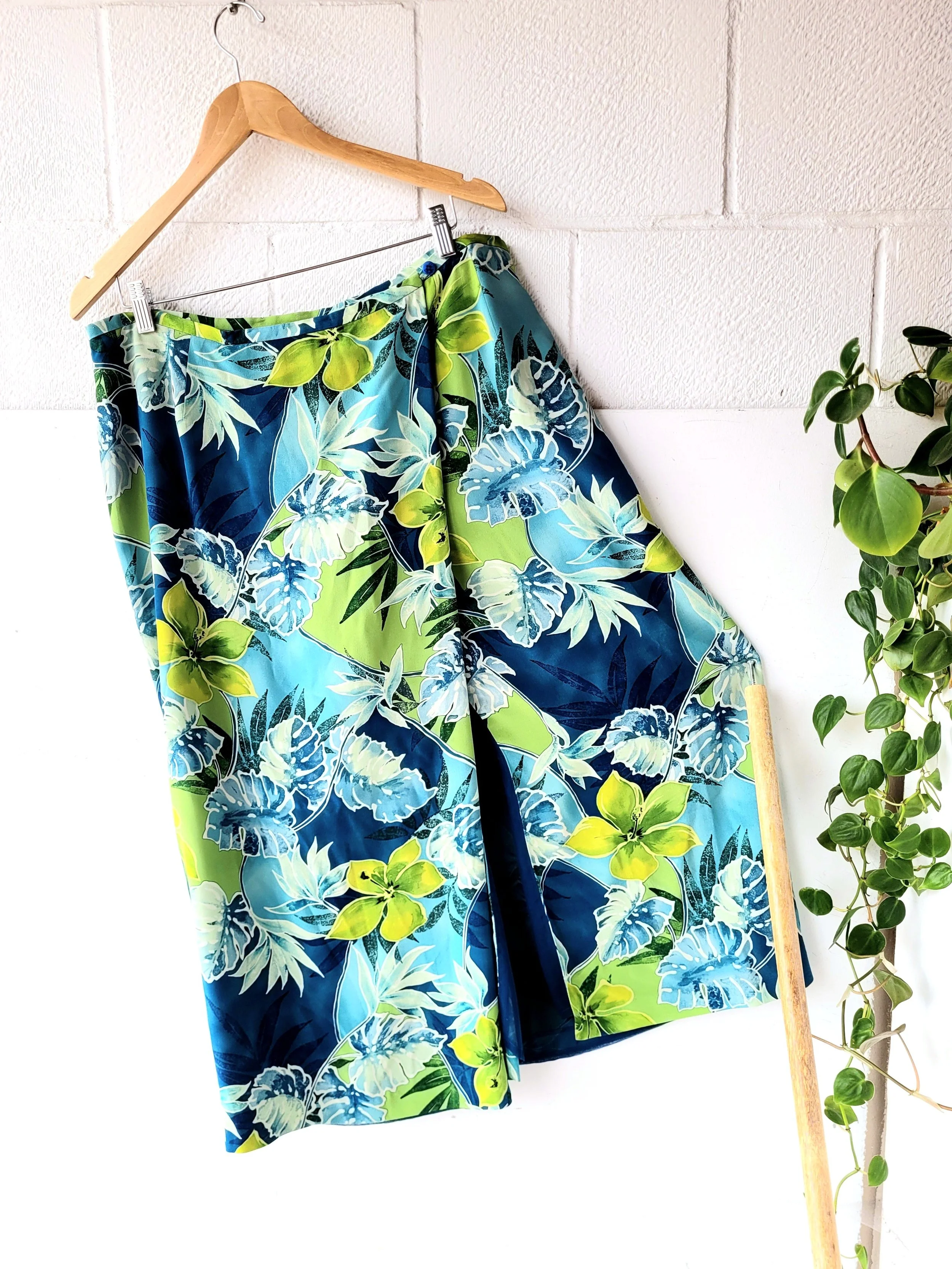 Vintage Silk Skirt, Size 14