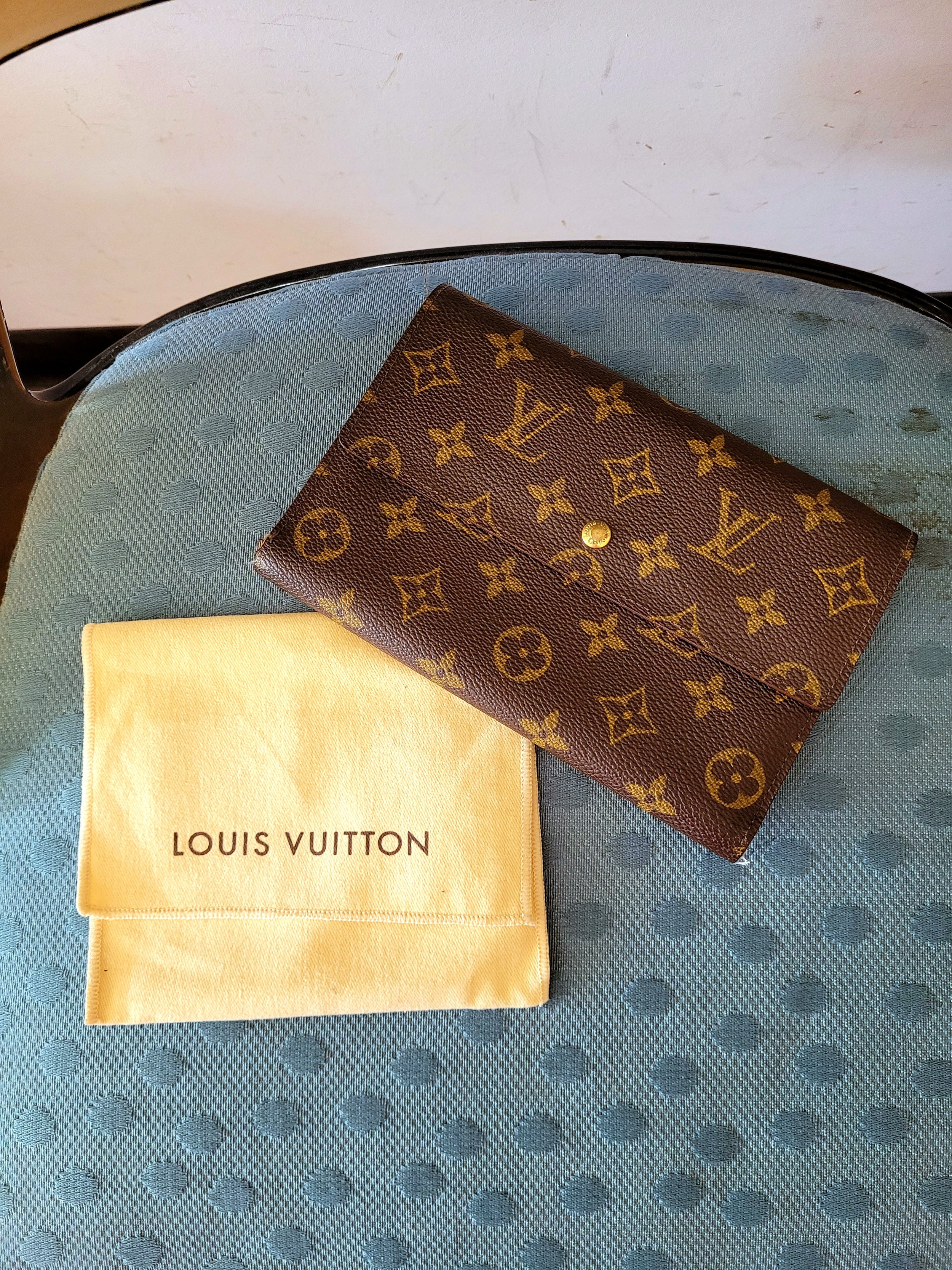 Vintage Louis Vuitton Passport Wallet