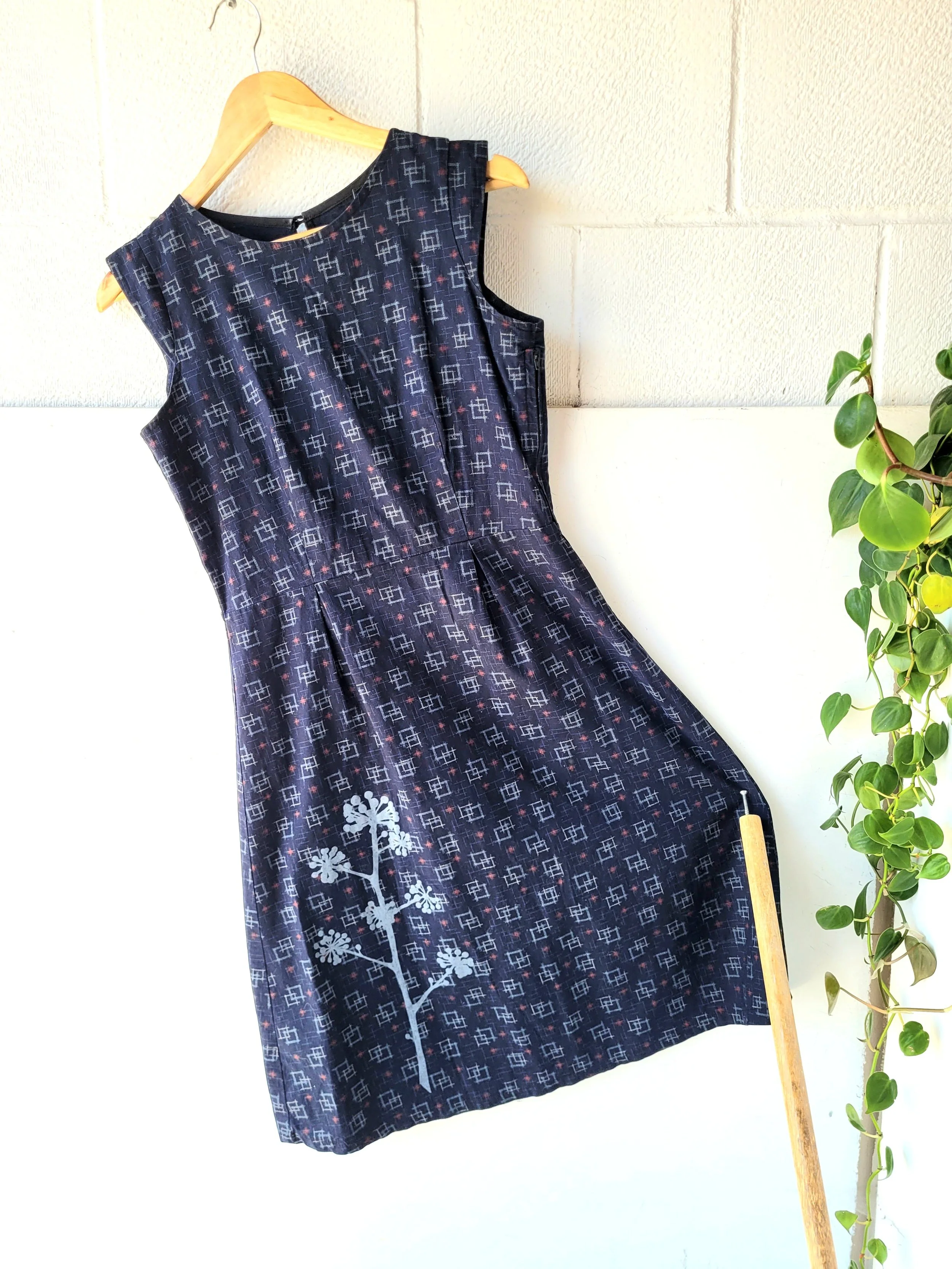 Smoking Lily Dress, Size S