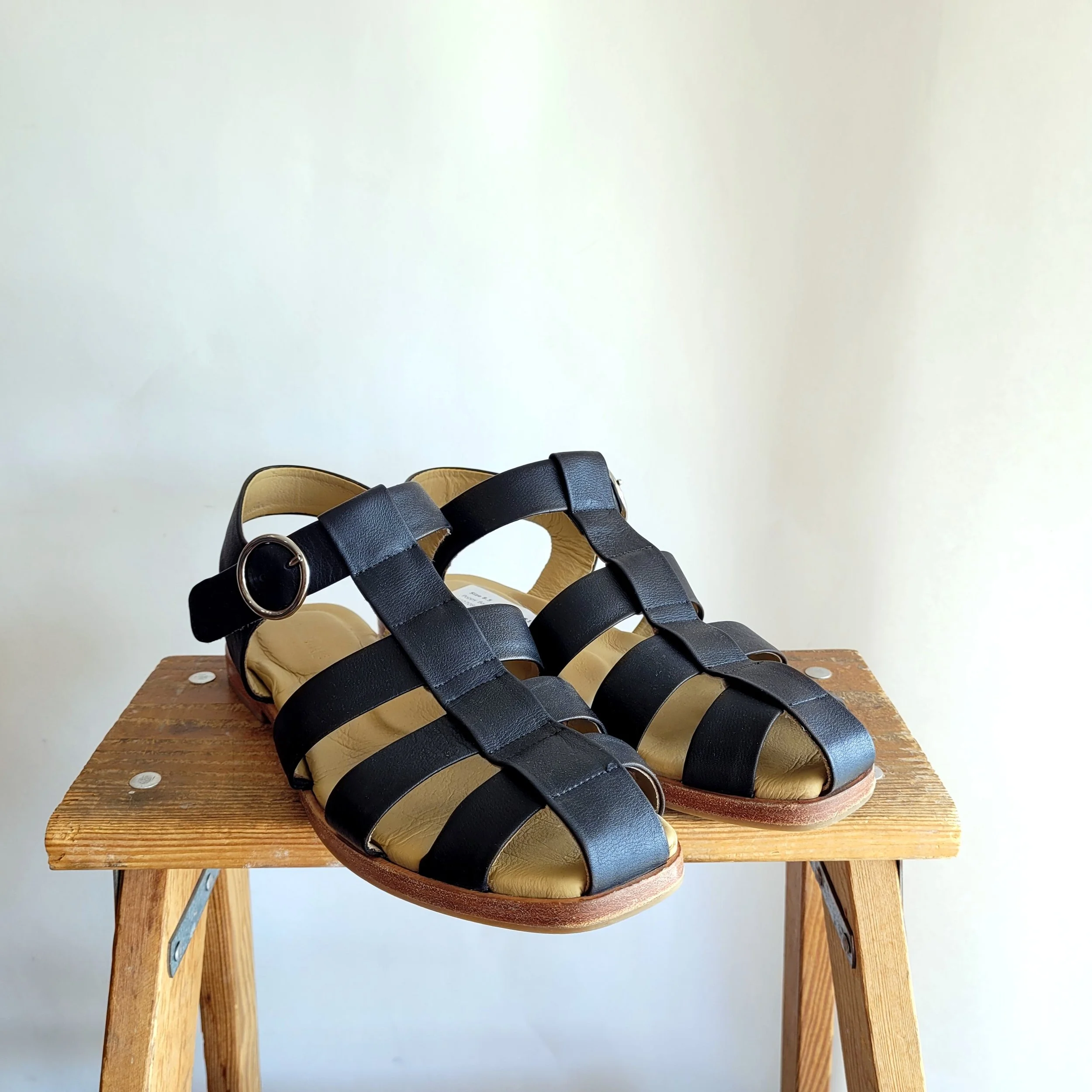 Poppy Barley Sandals, Size 8.5