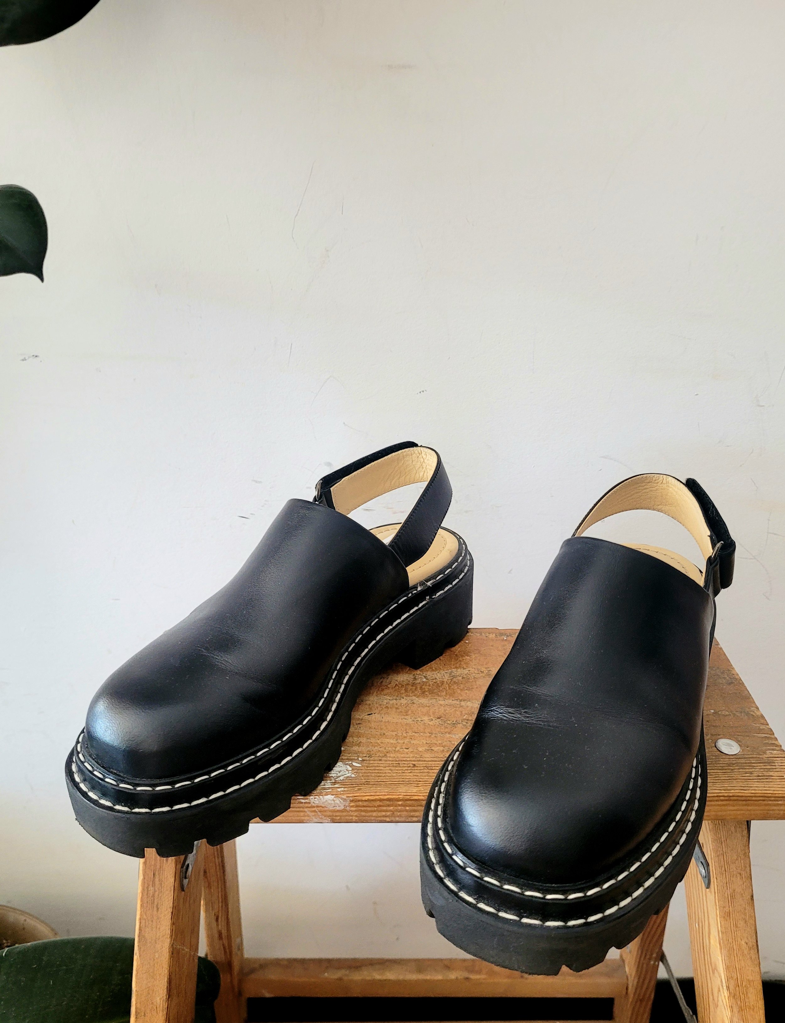 Poppy Barley Shoes, Size 5.5