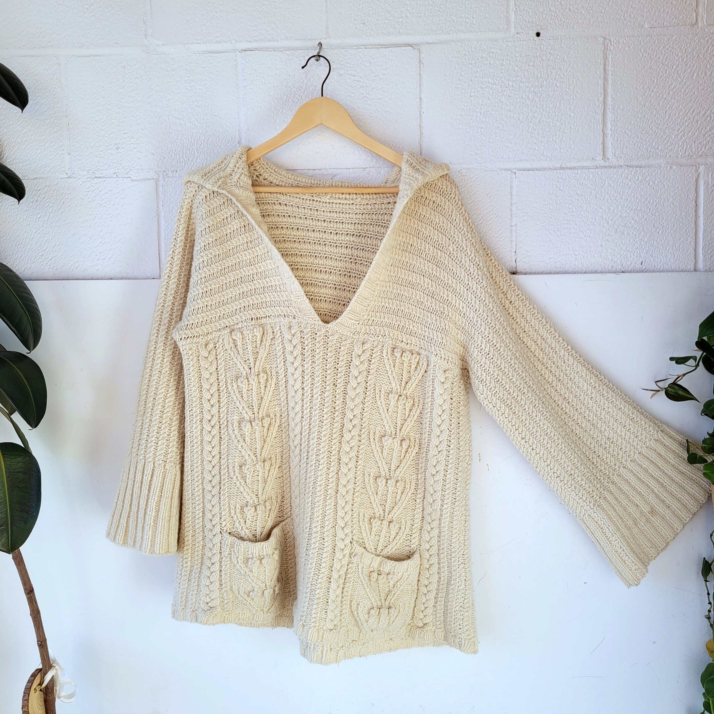 Handknit sweater, Size L/XL
