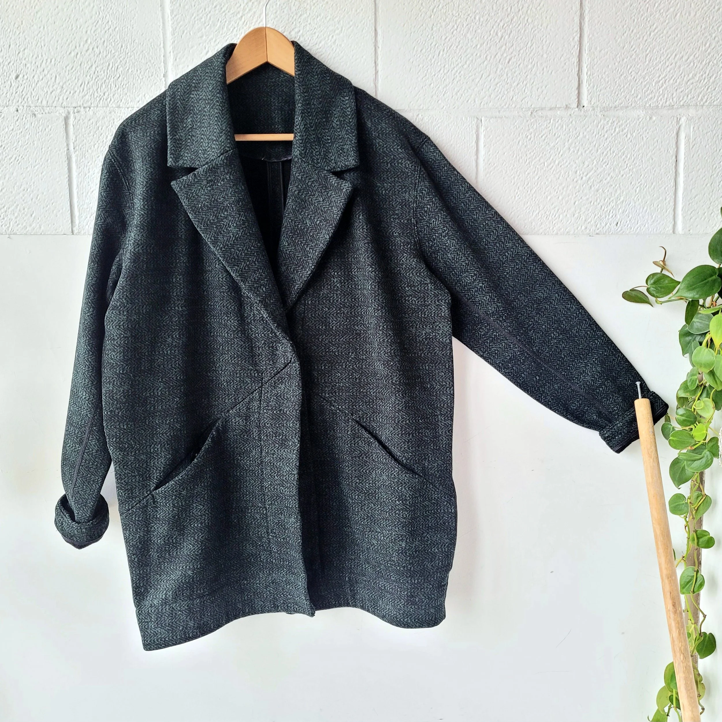 Lululemon Coat, Size M/L
