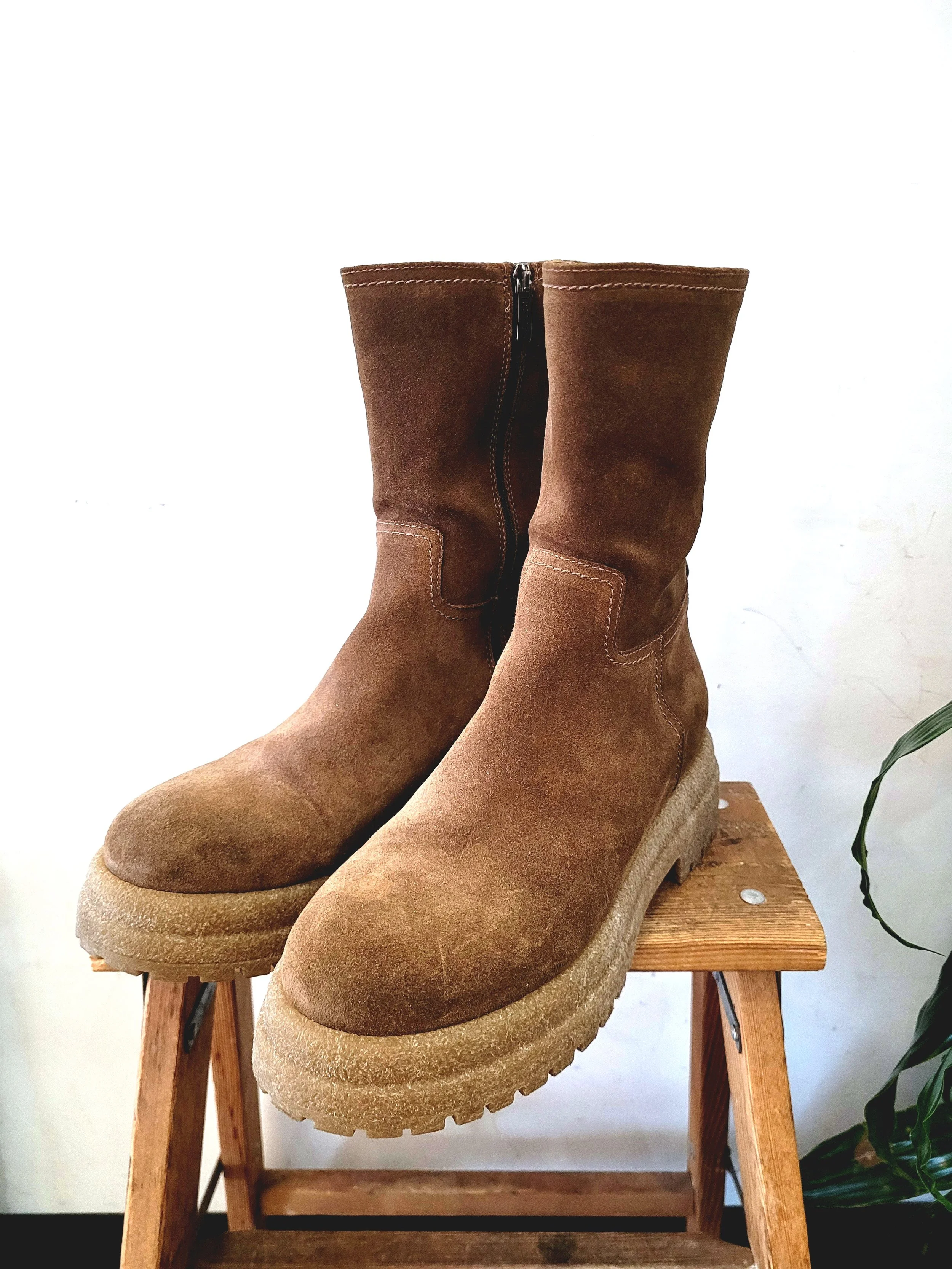 La Canadienne Boots, Size 9.5