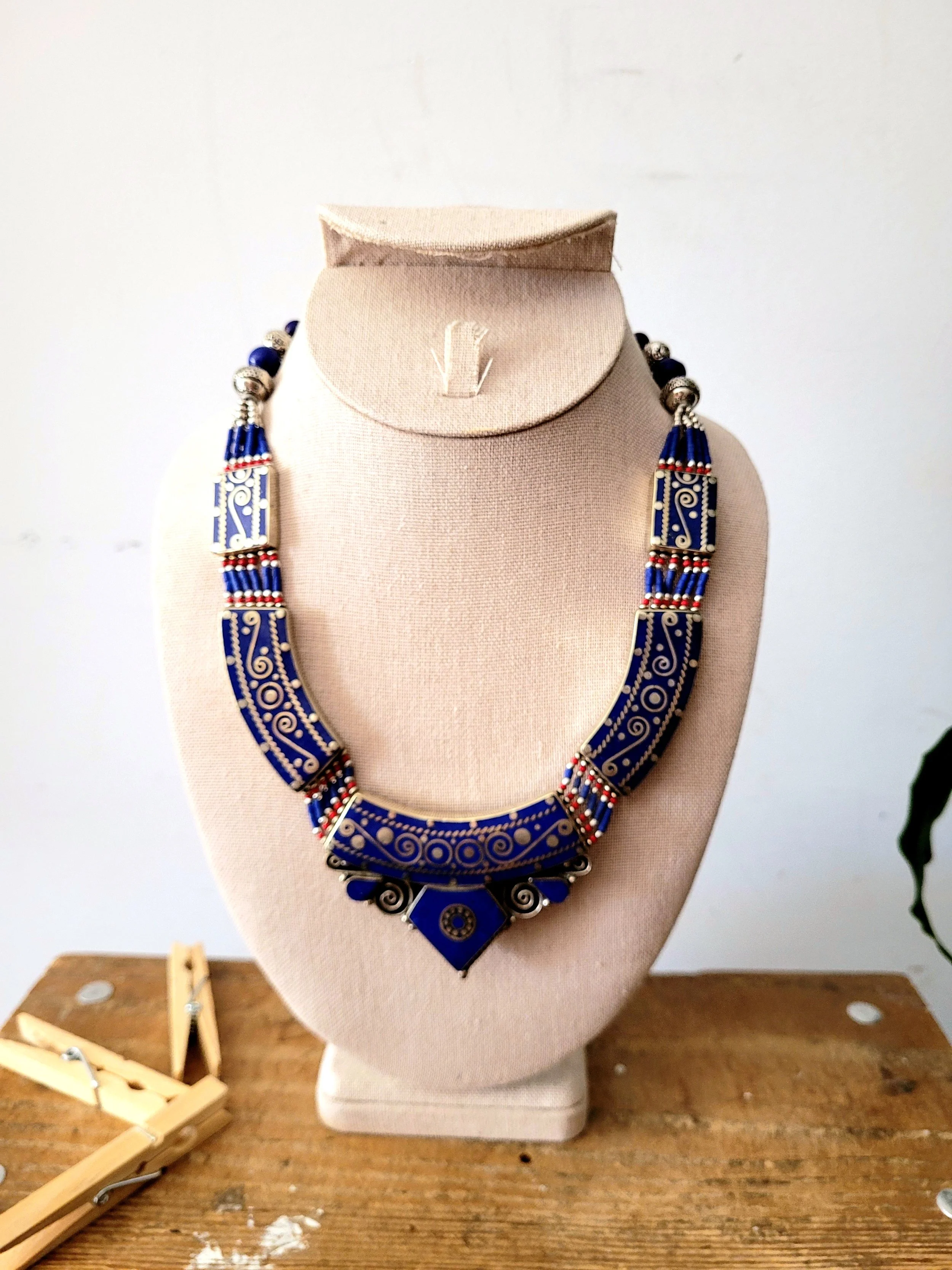 Queen Necklace