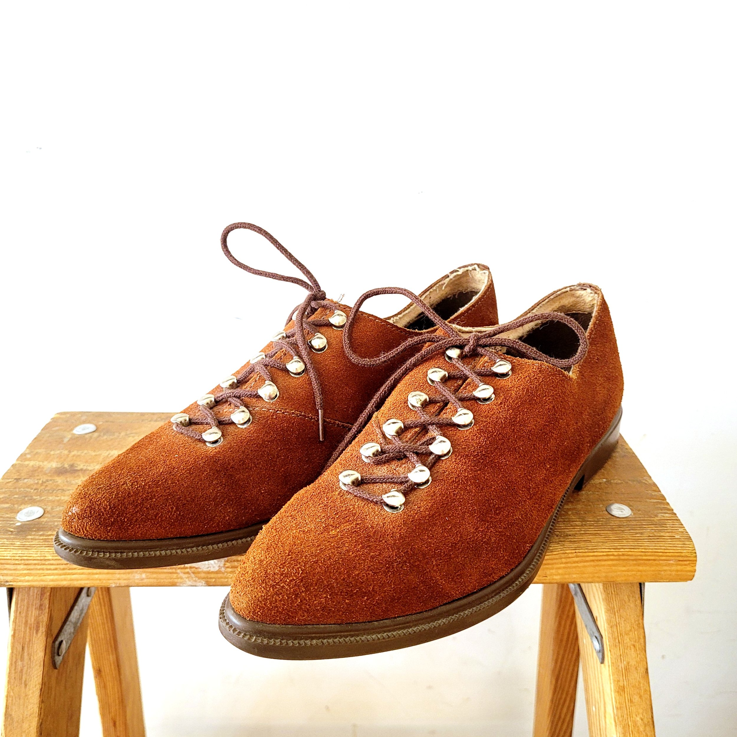 Eyelet Hook Flats, Size 9