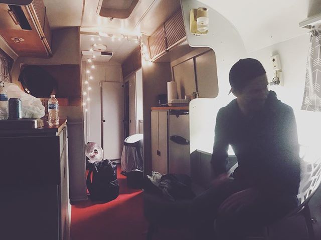 When the green room is an #airstream 👌🏻👌🏻👌🏻So excited to play tonight at @theparkwaympls. @yamhaus just to the stage and sound GOLDEN