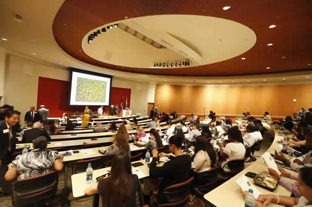 2013 CIRM STAR Program: STAR students attend Public Policy Forum on Stem Cell Research