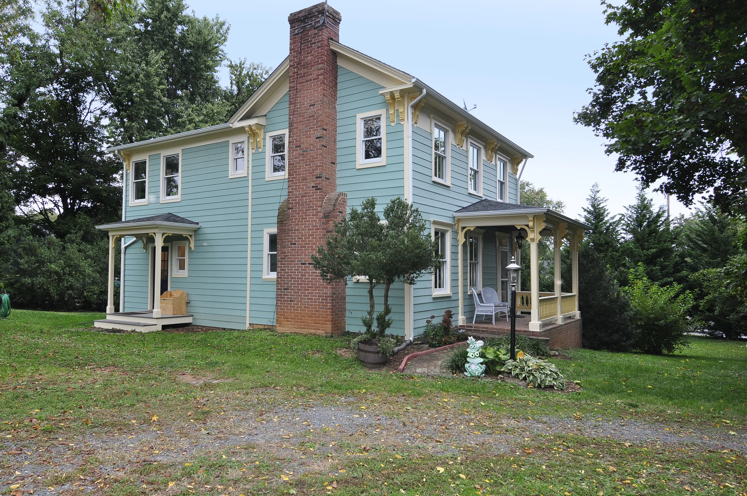 Side View - Left.JPG